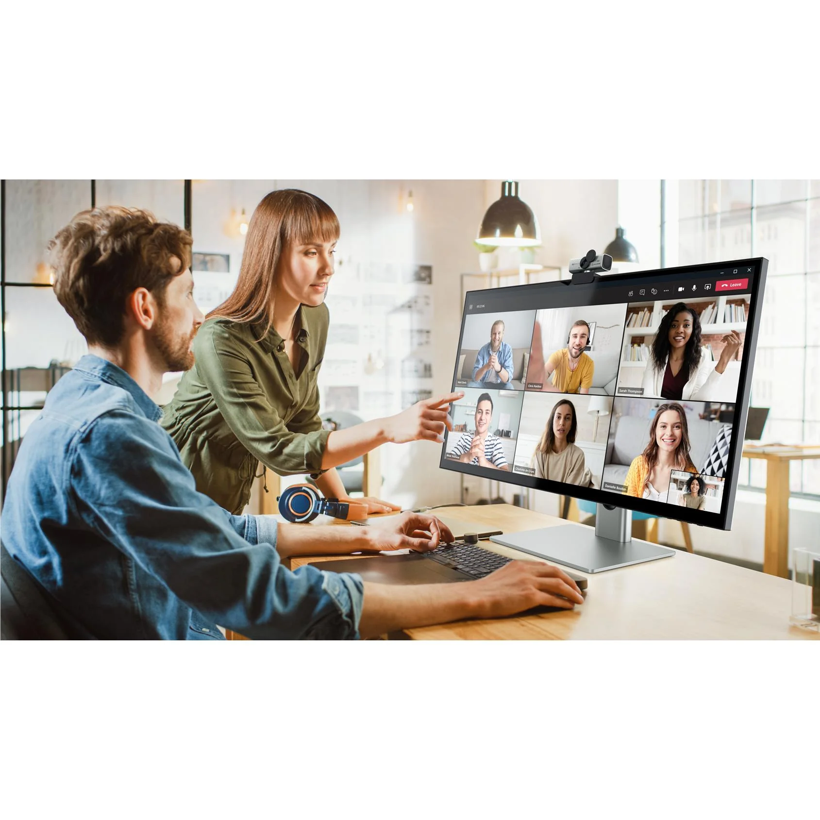 ALOGIC Clarity 27" UHD 4K Monitor with 90W PD - Image 15