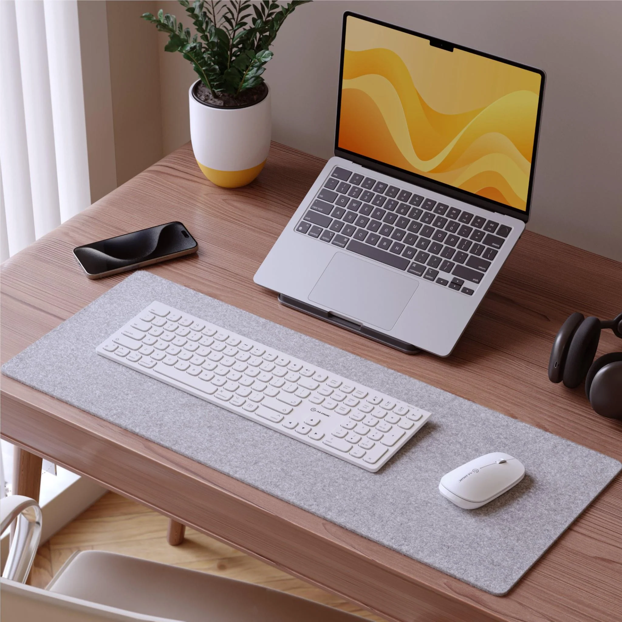 ALOGIC Echelon USB-C Rechargeable Wireless Keyboard for macOS (White) - Image 5