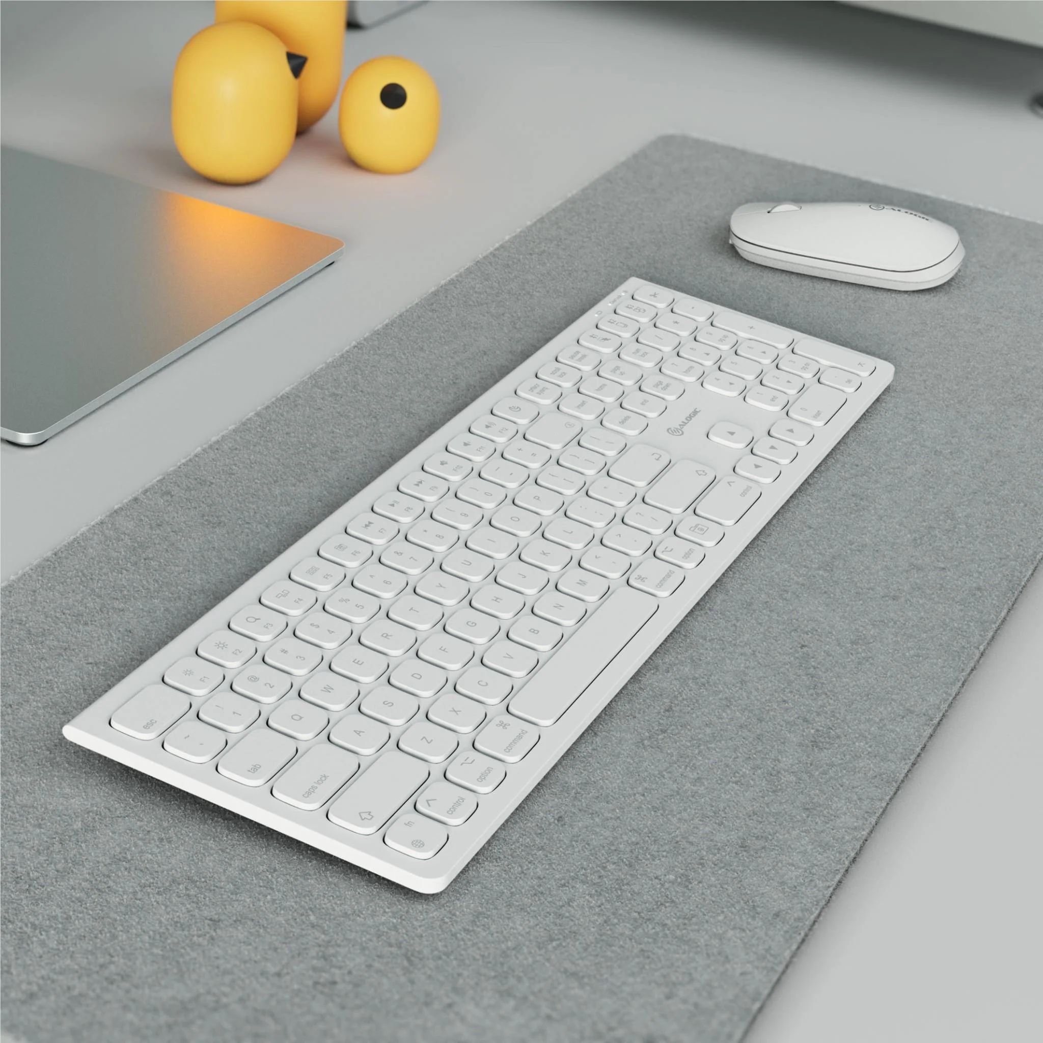 ALOGIC Echelon USB-C Rechargeable Wireless Keyboard for macOS (White) - Image 6