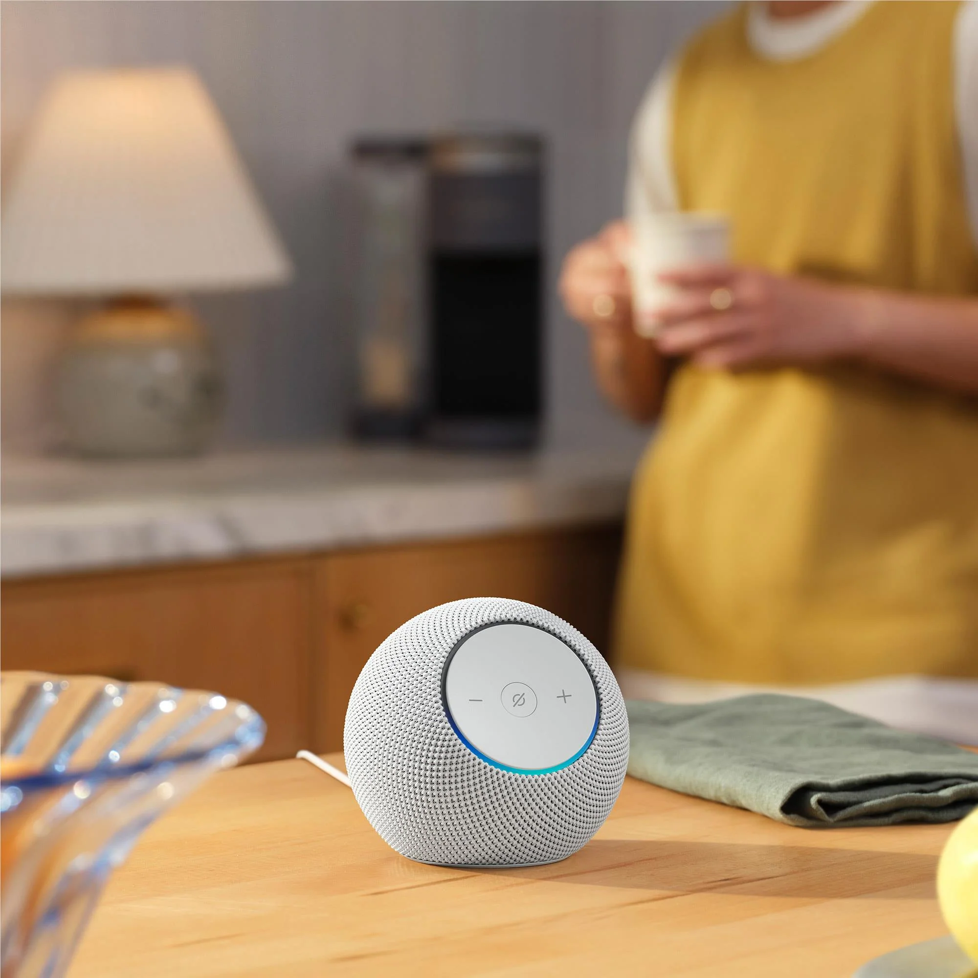 Amazon Echo Dot Max (Glacier White) - Image 10
