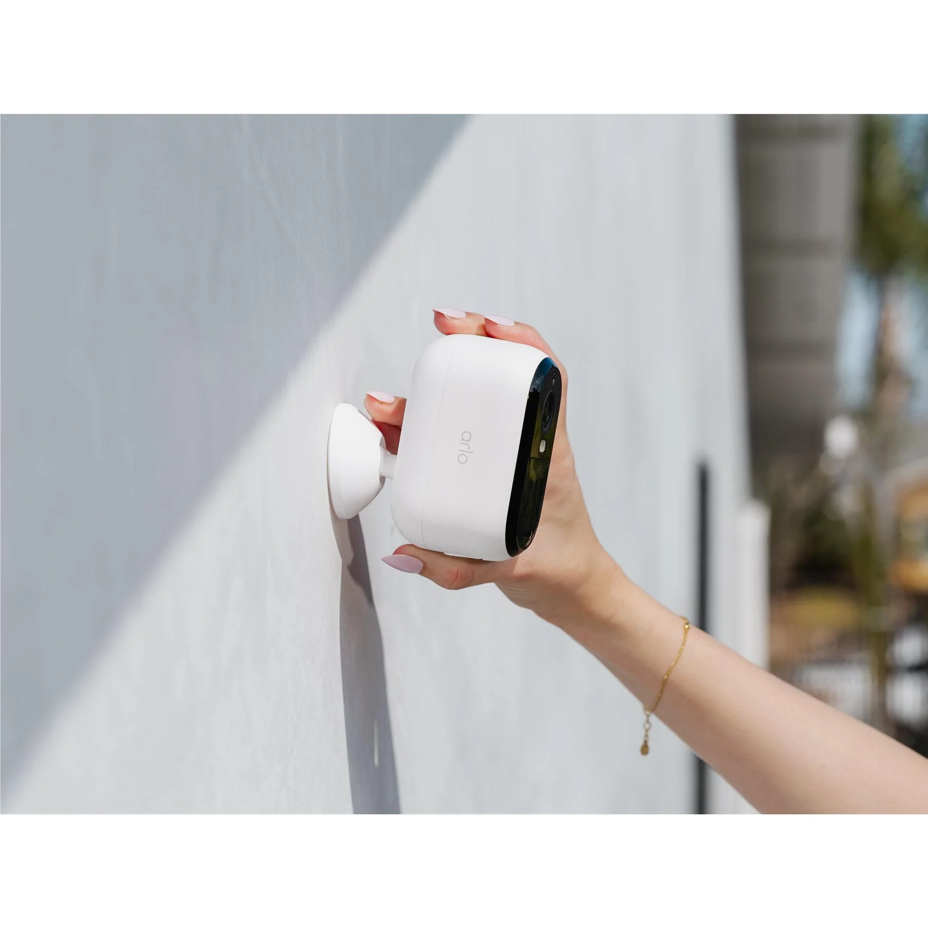 Arlo Essential (3rd Gen) 2K Outdoor Security Camera [2 Pack] - Image 8