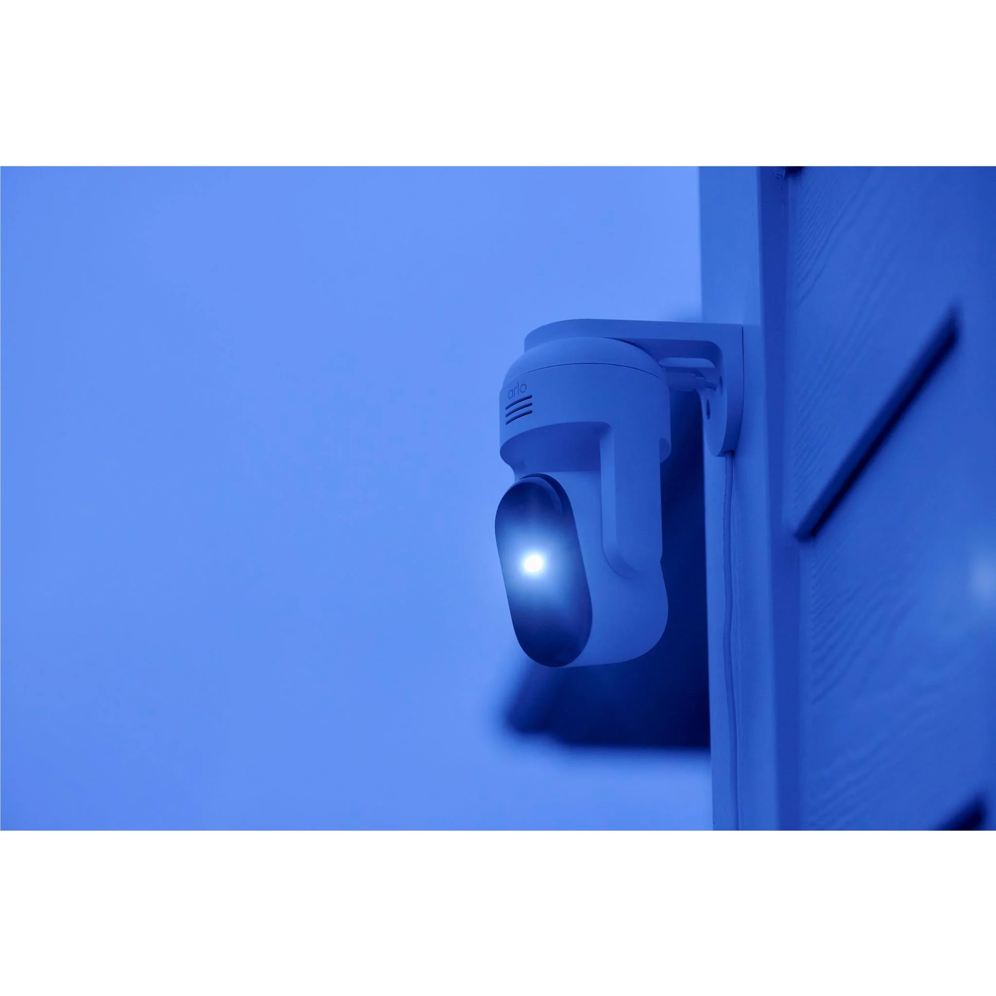Arlo Essential Pan Tilt 2K Outdoor Plug-In Security Camera - Image 10