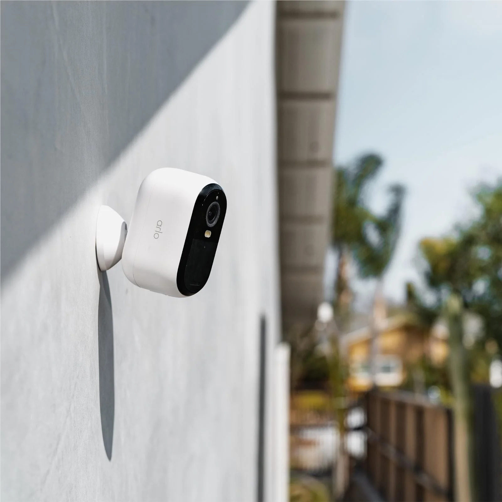 Arlo Essentials (3rd Gen) 2K Outdoor Security Camera Solar Bundle Kit [4 Pack] + 6M Subscription - Image 7