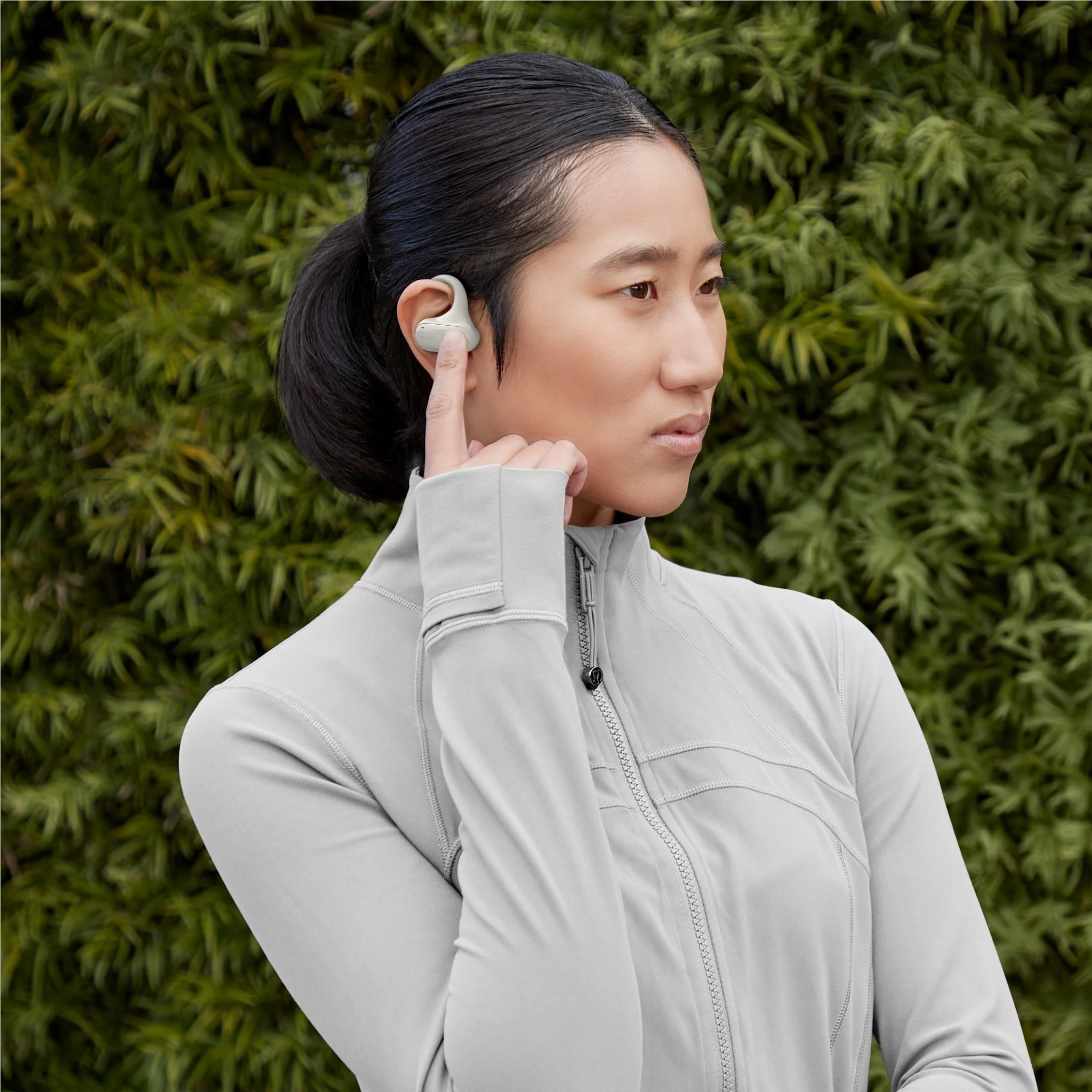 Belkin SoundForm ClearFit Open Ear True Wireless Headphones (Sand) - Image 12