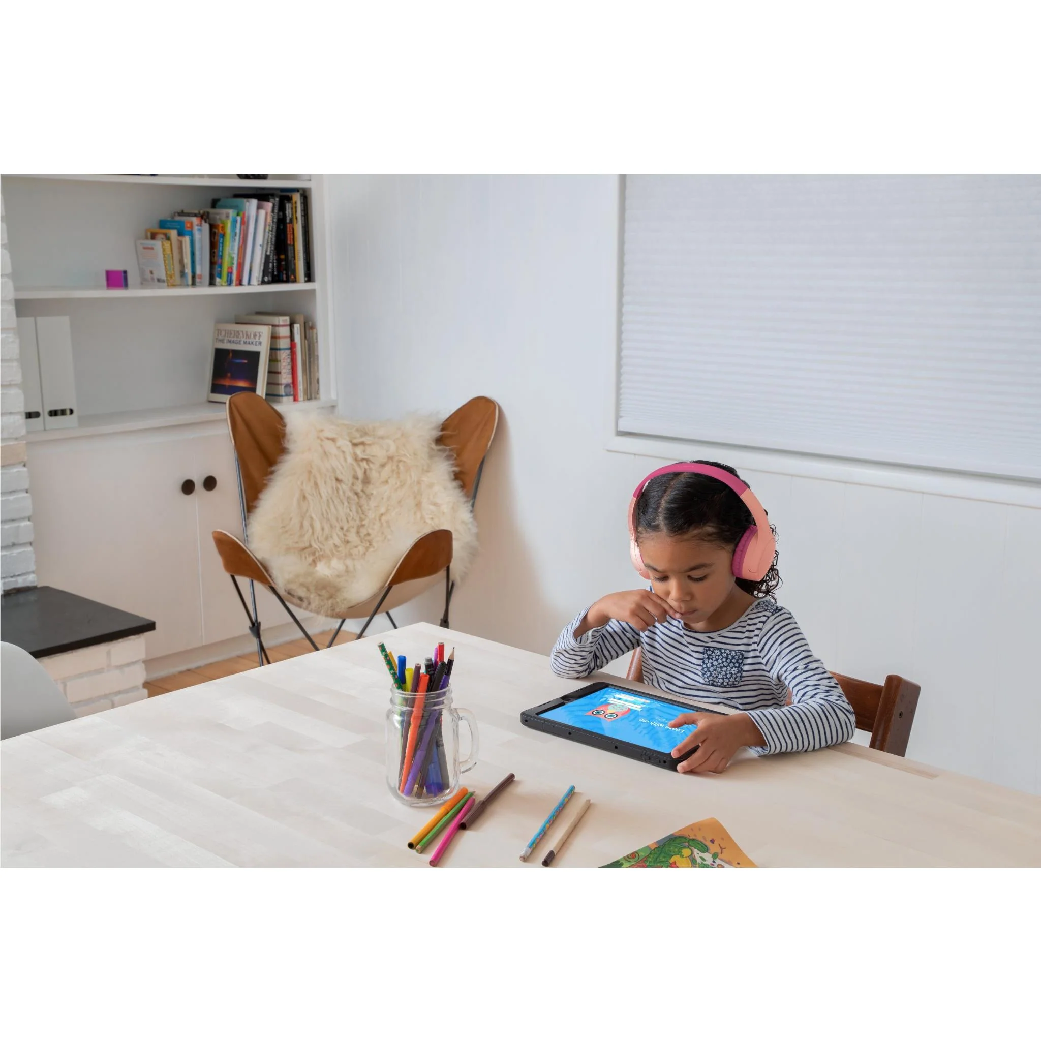 Belkin SoundForm Mini 2 Wireless On-Ear Kids Headphones (Pink) - Image 7