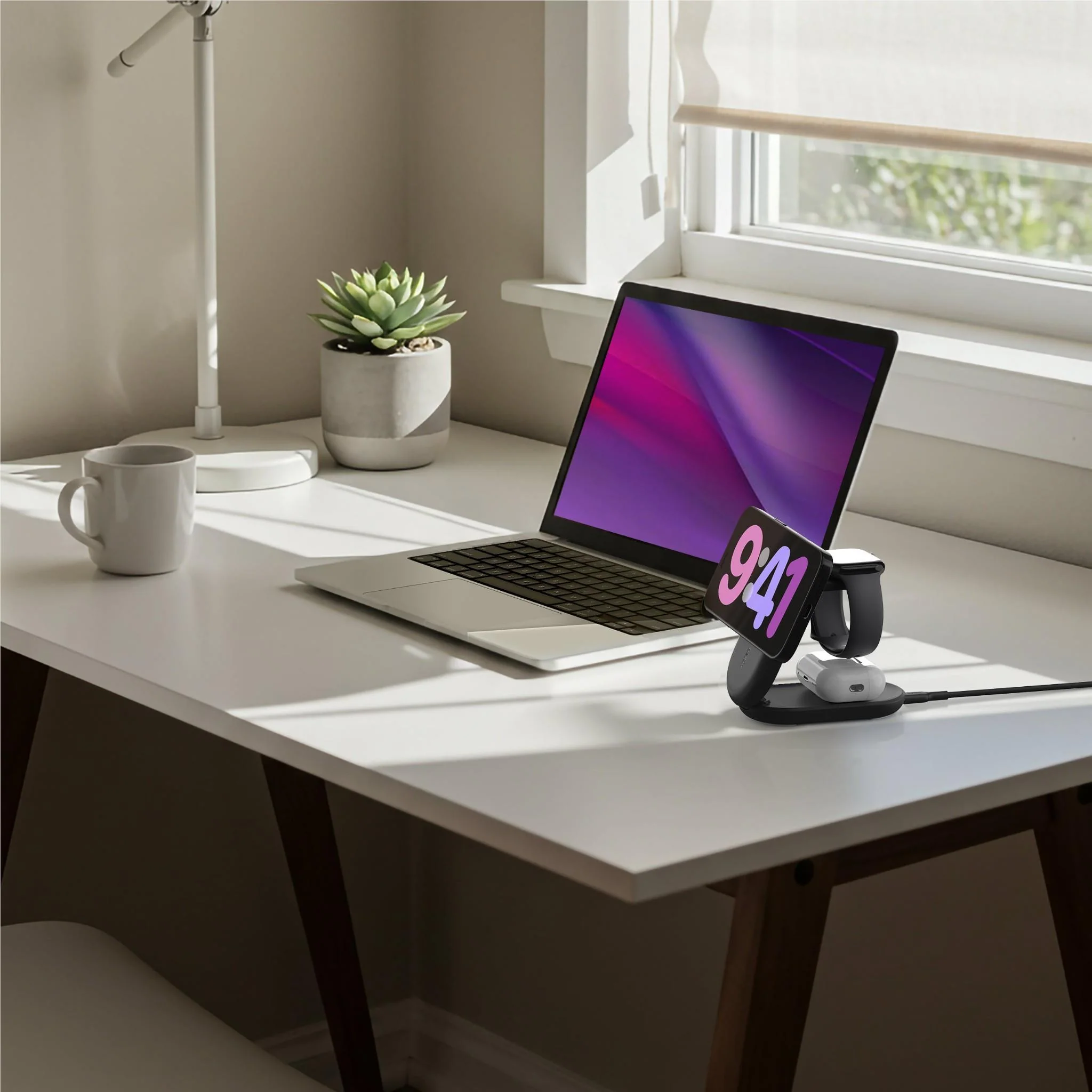 Belkin UltraCharge 3-in-1 Foldable Qi2 25W Magnetic Charger (Black) - Image 9