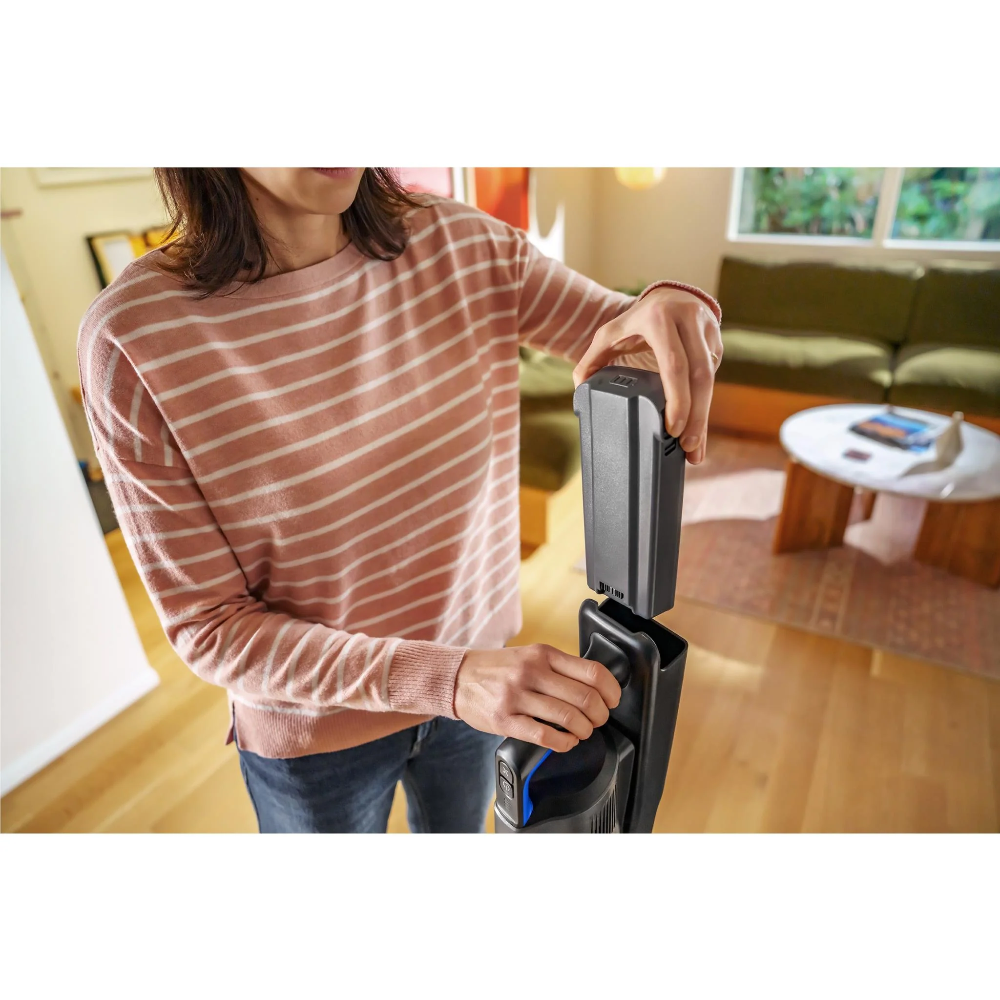 Bissell PowerClean FurFinder Stick Vac - Image 5
