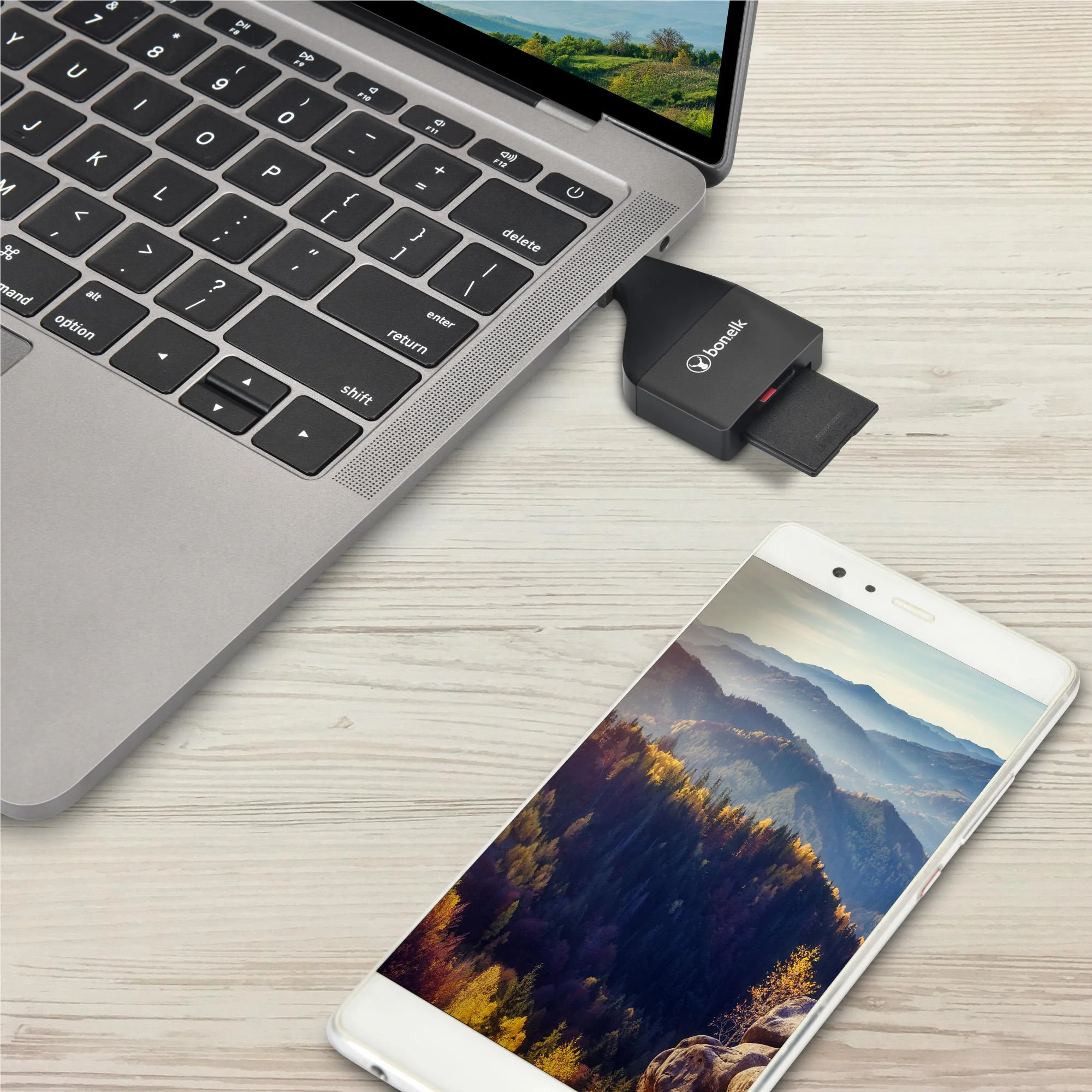 Bonelk USB-C to microSD/SD Card Reader (Black) - Image 7
