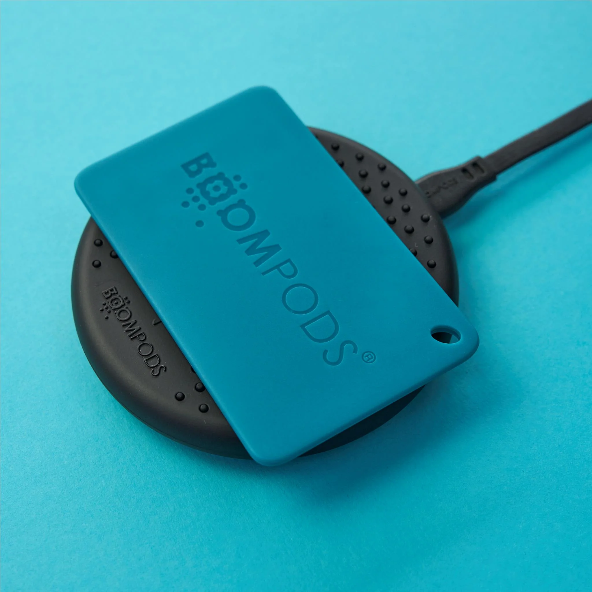 Boompods Passport Holder + Boomcard Rechargeable Tracker - Image 5
