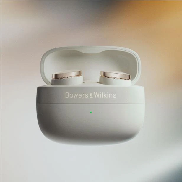 Bowers & Wilkins PI8 True Wireless Earbuds (White) - Image 2