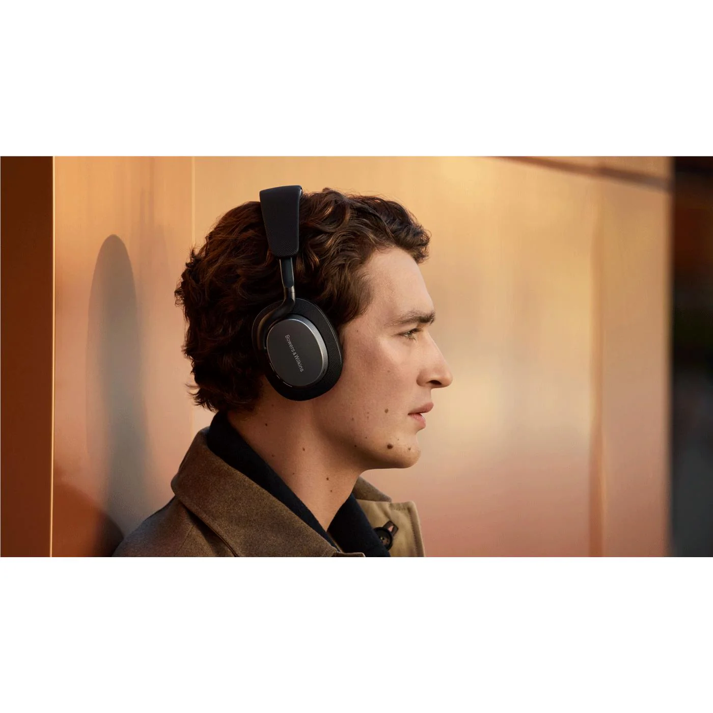 Bowers & Wilkins PX7 S3 Noise-Cancelling Over-Ear Headphones (Anthracite Black) - Image 5