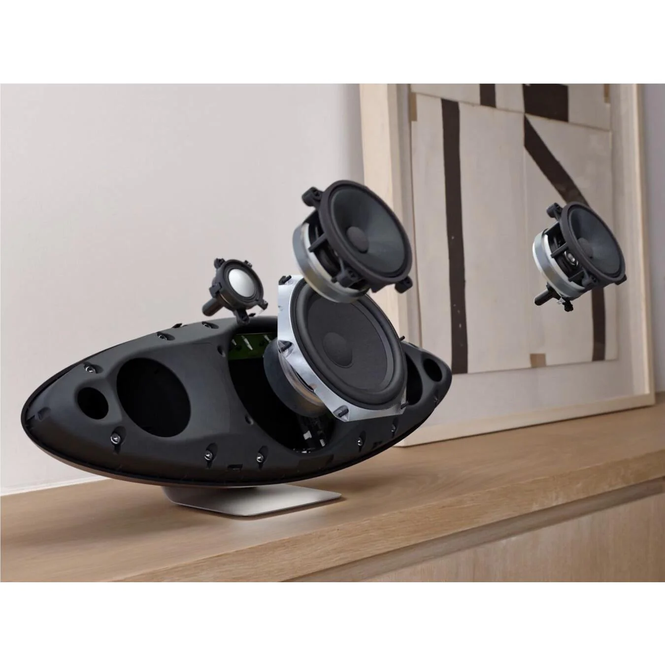 Bowers & Wilkins Zeppelin Pro Edition Speaker (Solar Gold) - Image 5