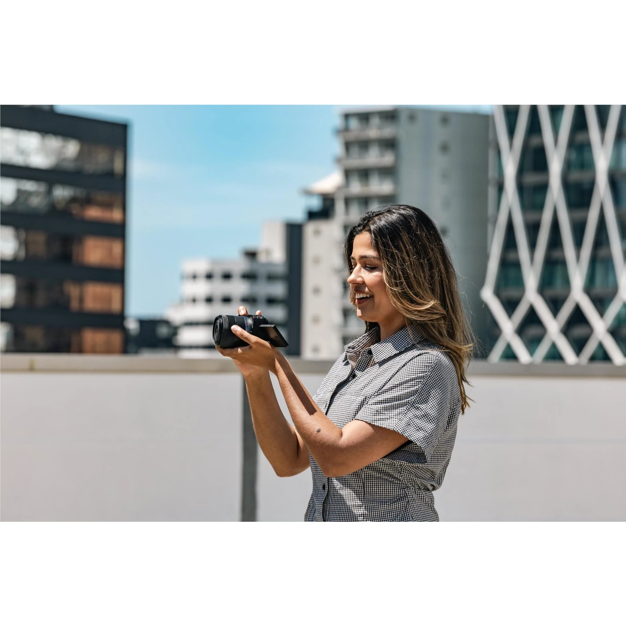 Canon EOS R50 V Mirrorless Camera Kit with RF-S 14-30mm IS STM PZ - Image 8