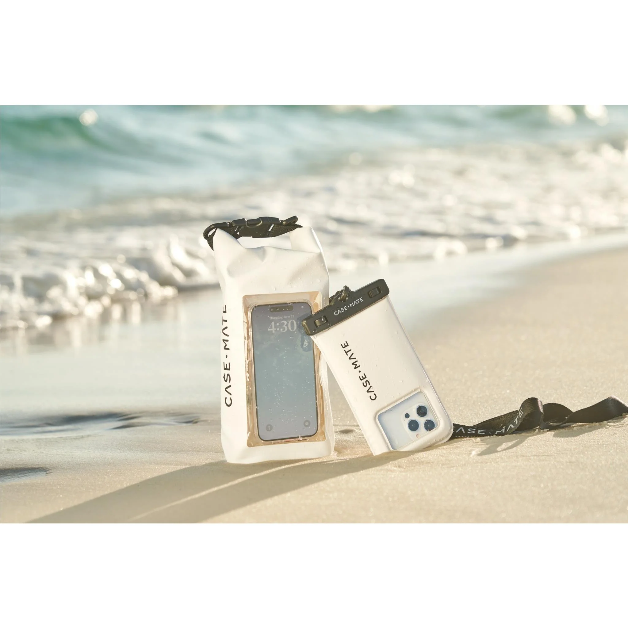 Case-Mate Waterproof 2L Phone Dry Bag (Grey/Black) - Image 4