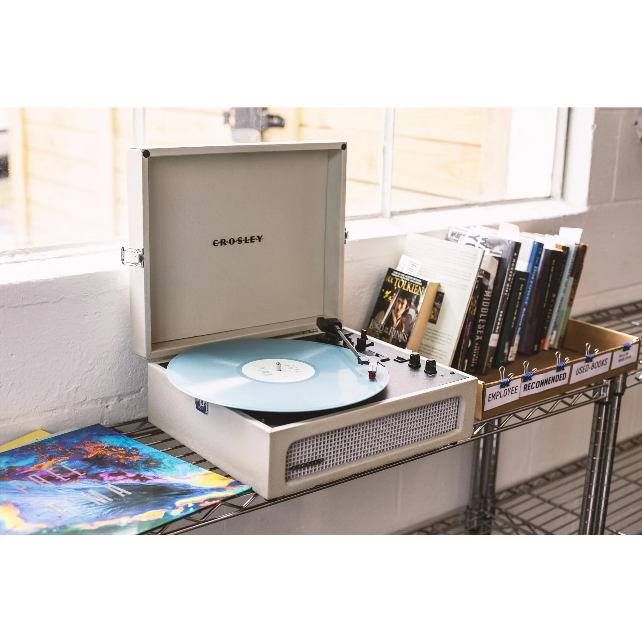 Crosley Voyager Bluetooth Turntable (Dune) - Image 6