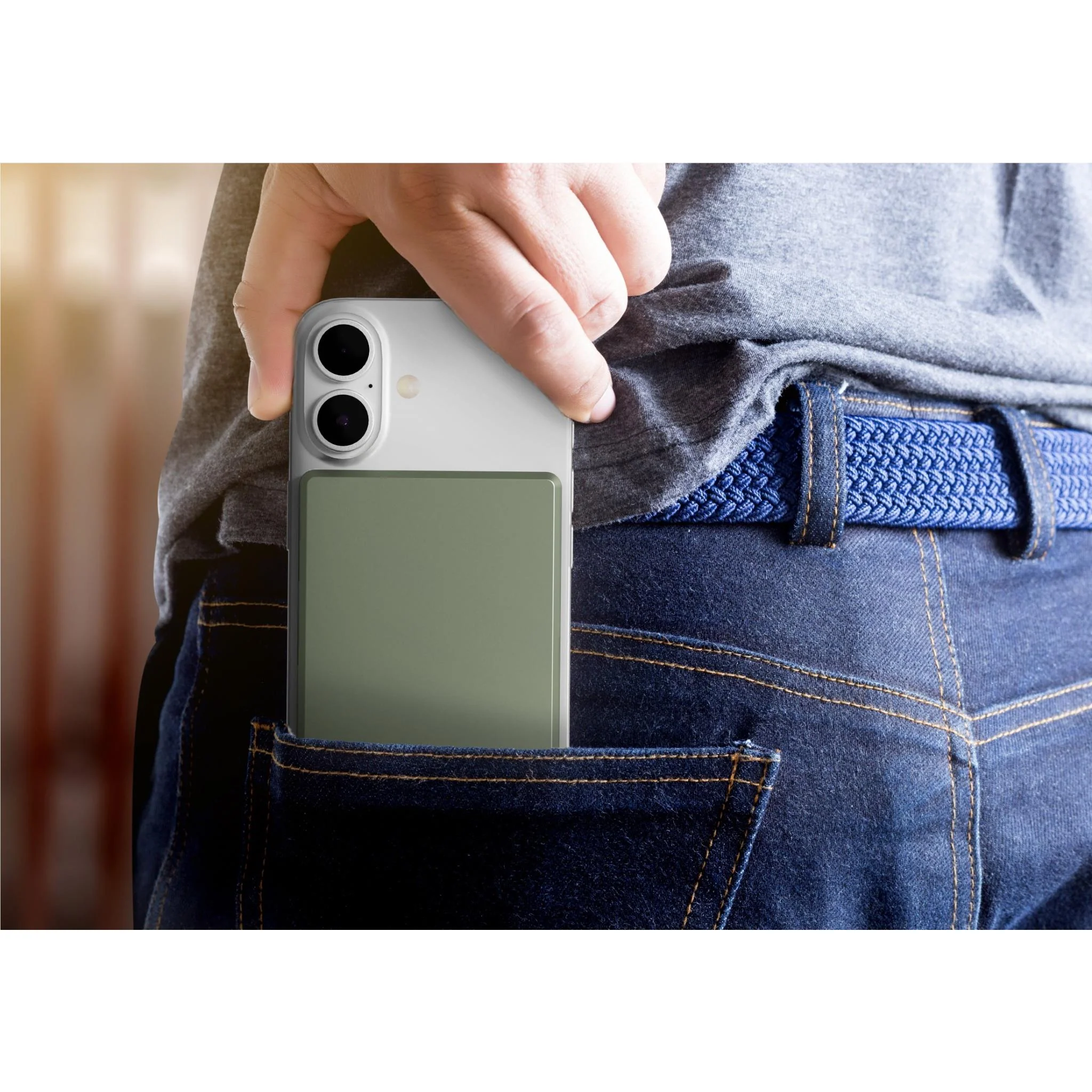 Cygnett Charge Connect Magnetic Slim Power Bank [5K] (Green) - Image 6