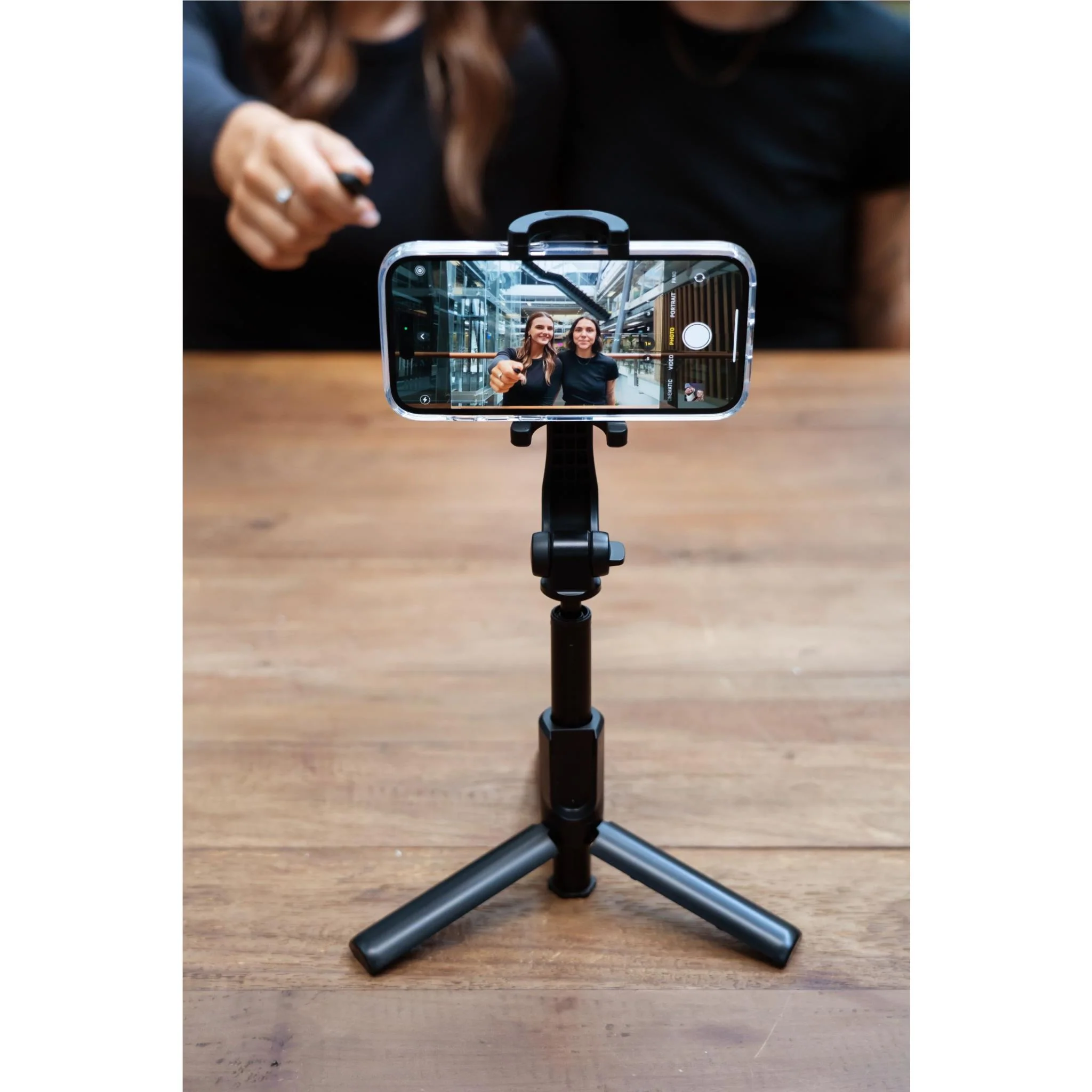 Cygnett Go-Create Selfie Stick - Image 11