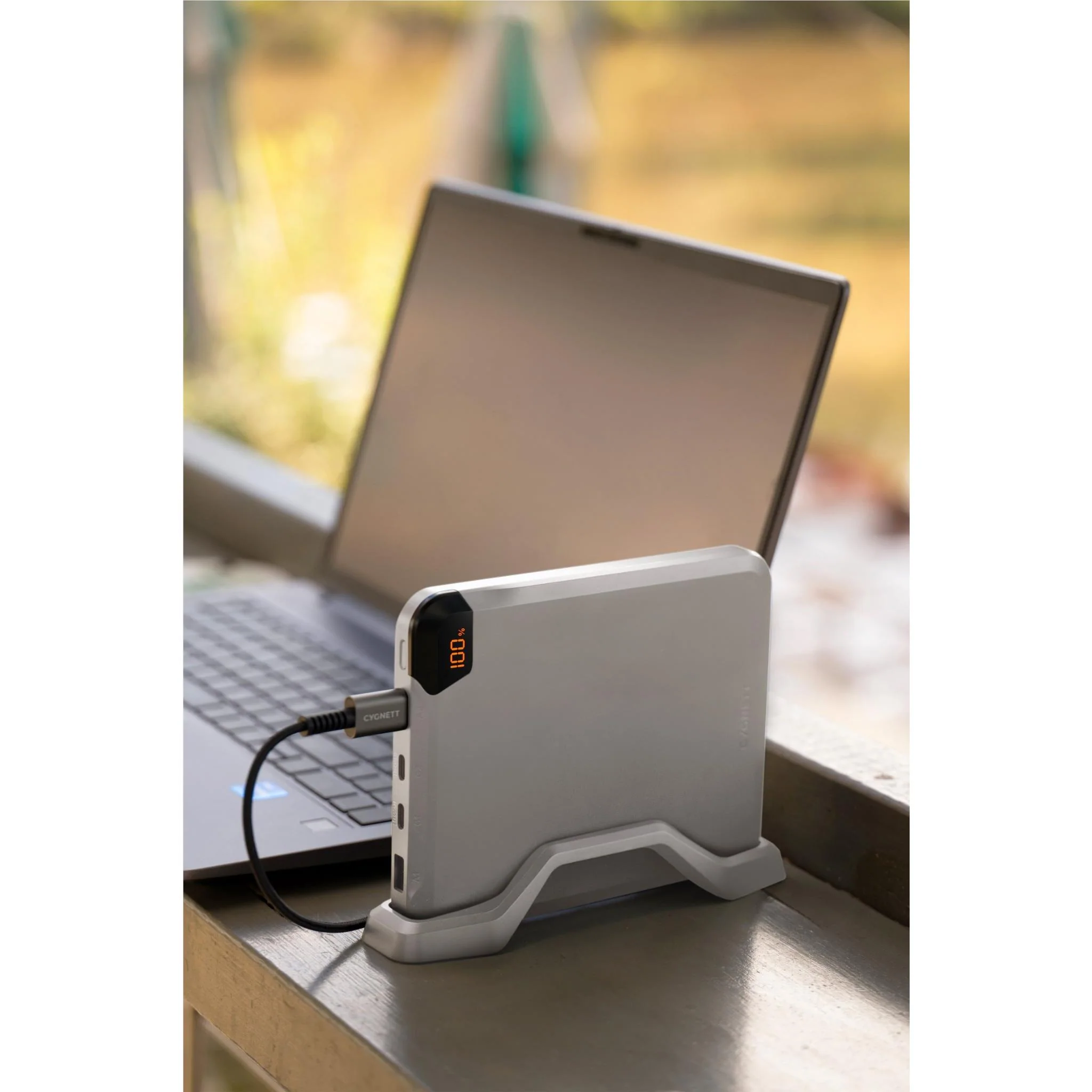 Cygnett VertPWR Laptop Power Bank [25K] (Champagne) - Image 5