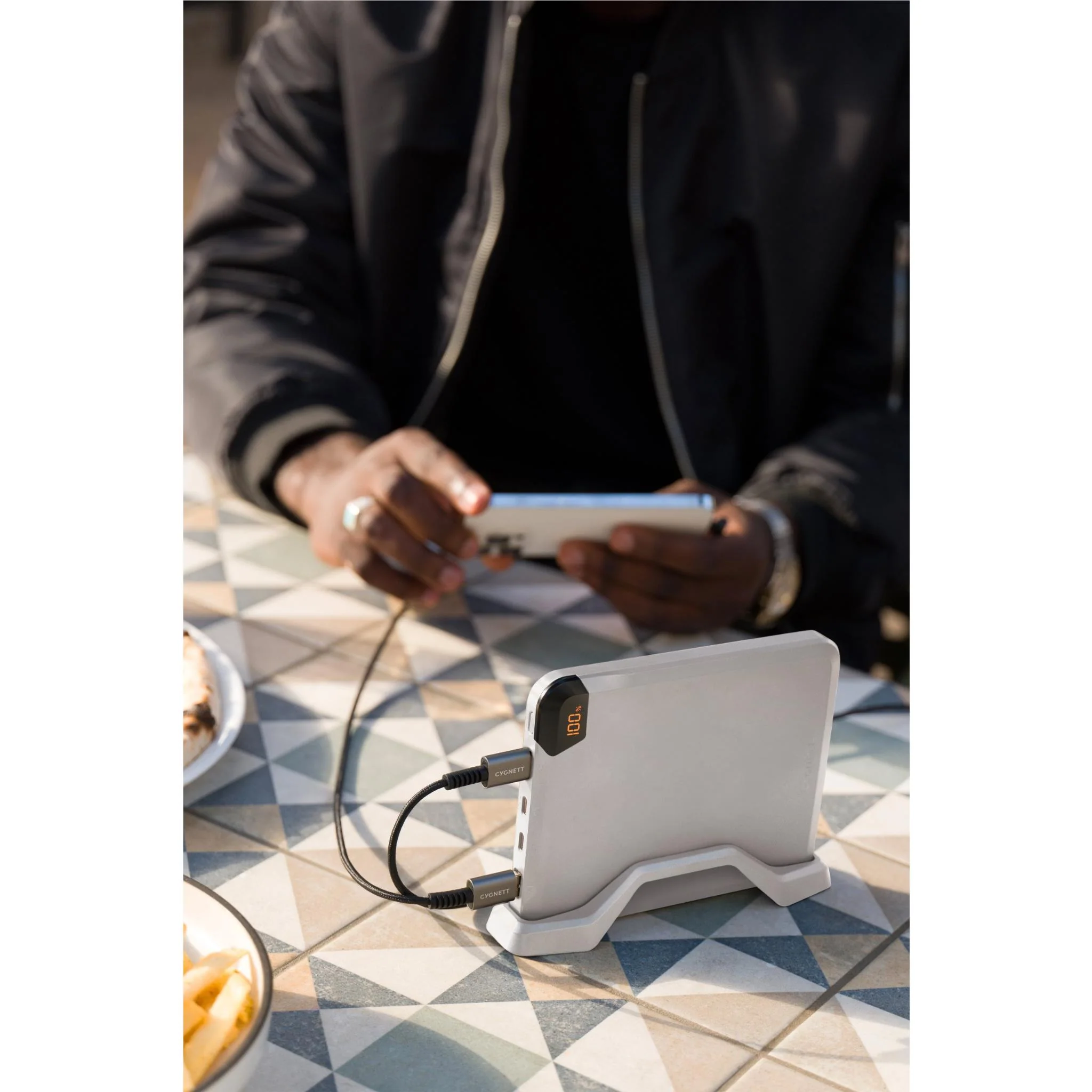 Cygnett VertPWR Laptop Power Bank [25K] (Champagne) - Image 6