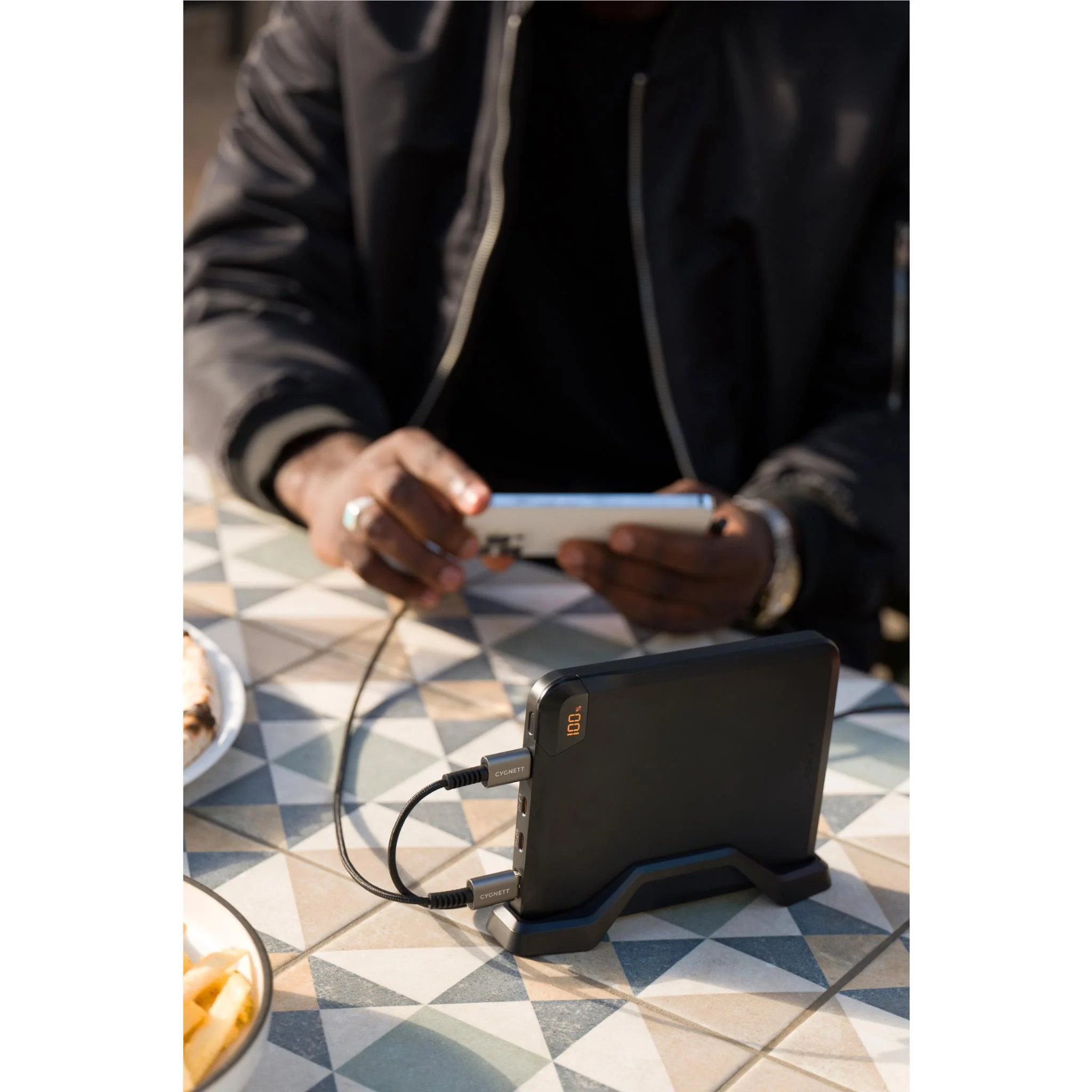 Cygnett VertPWR Laptop Power Bank [25K] (Obsidian) - Image 6