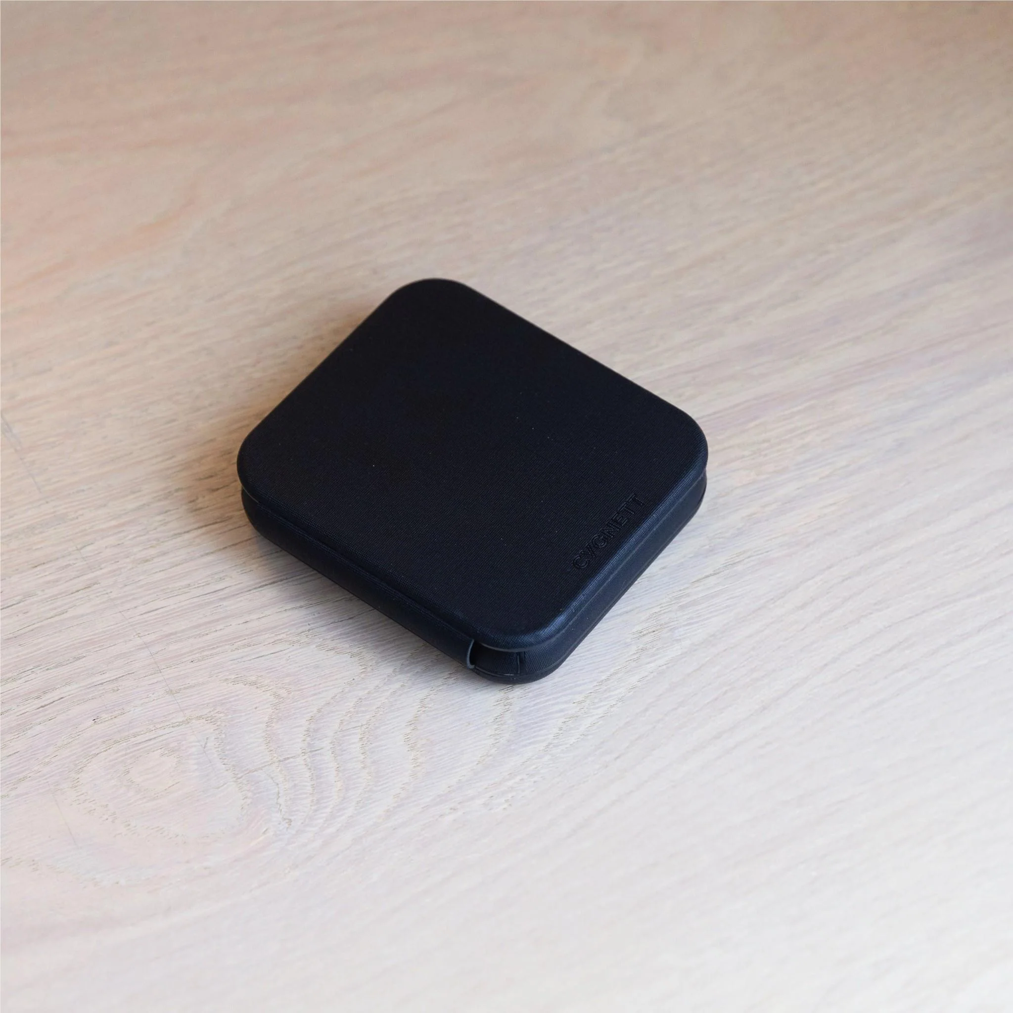 Cygnett Voyager MagTravel 2-in-1 Qi2 Wireless Charger - Image 4