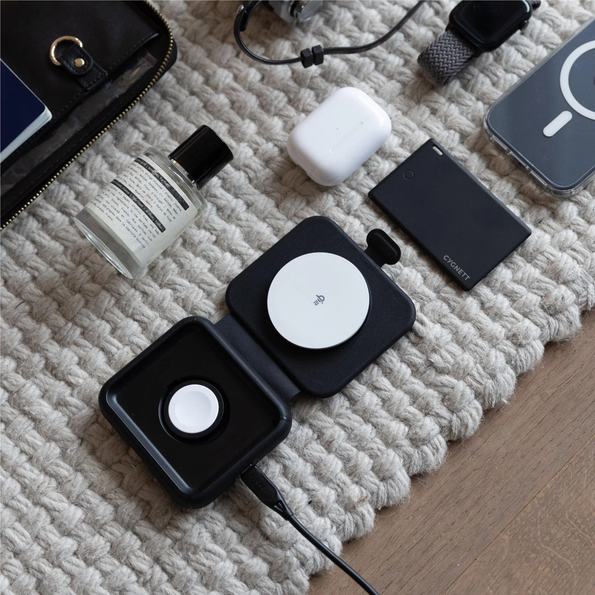 Cygnett Voyager MagTravel 2-in-1 Qi2 Wireless Charger - Image 6