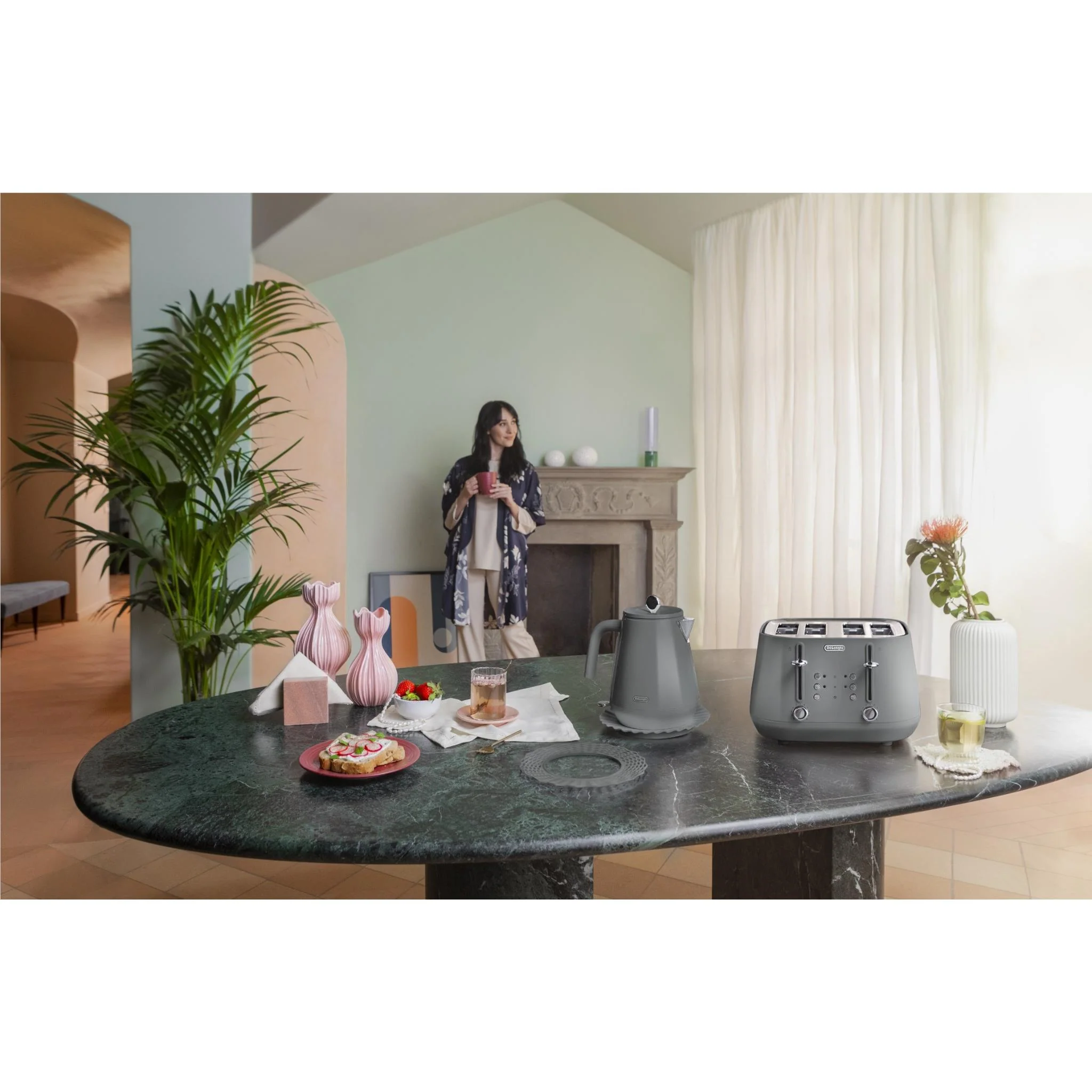 De'Longhi Eclettica 1.7L Kettle (Graceful Grey) - Image 9