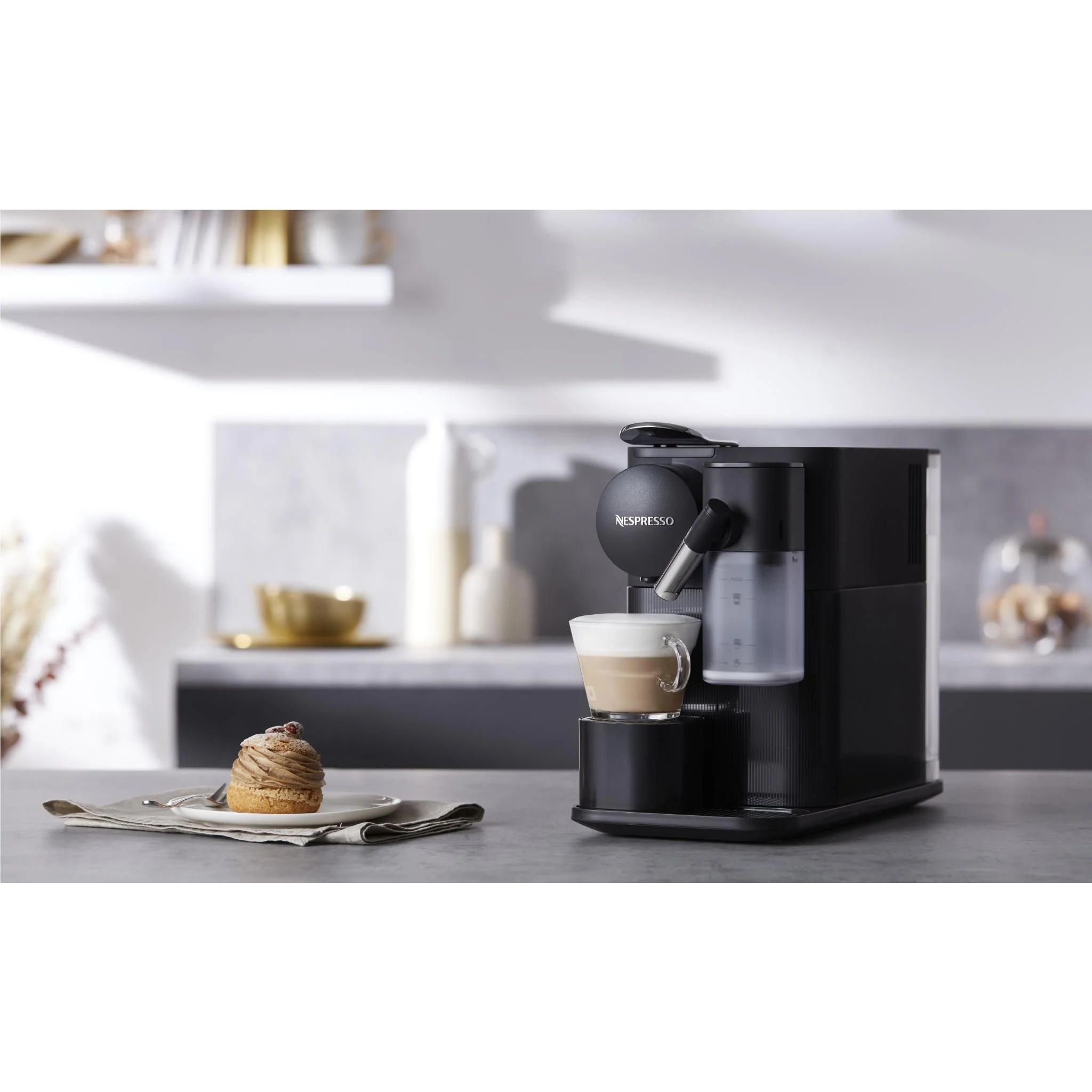 De'Longhi Nespresso Lattissima One Coffee Machine (Black) - Image 6