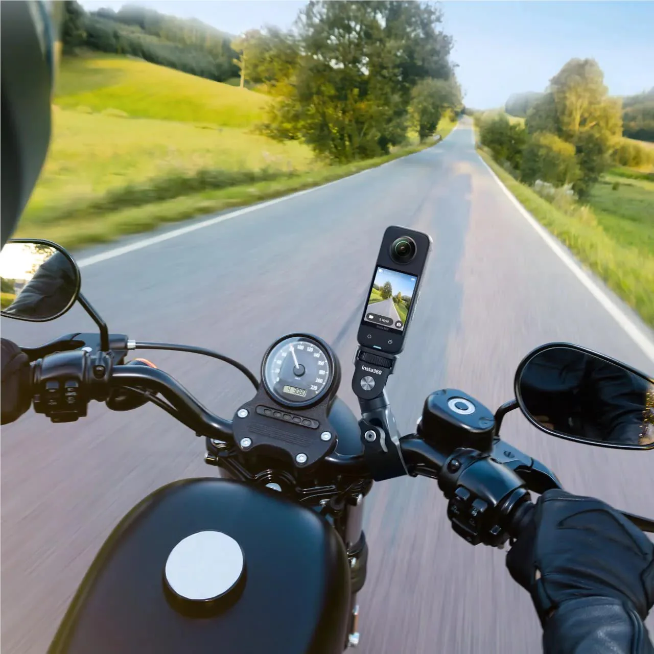 Insta360 Motorcycle Accessories Bundle - Image 4