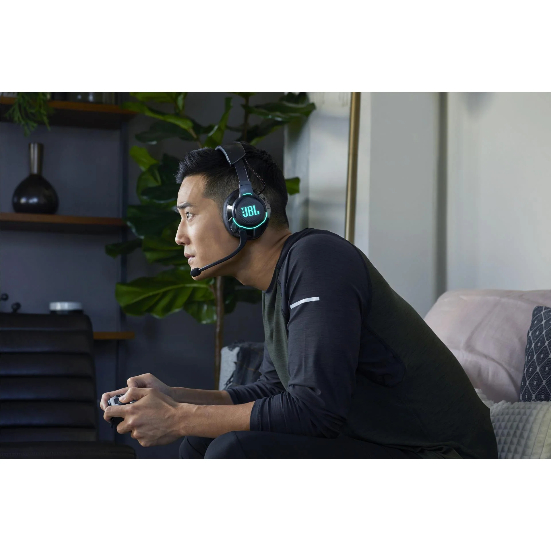 JBL Quantum 810 Wireless Over Ear Gaming Headset (Black) - Image 9