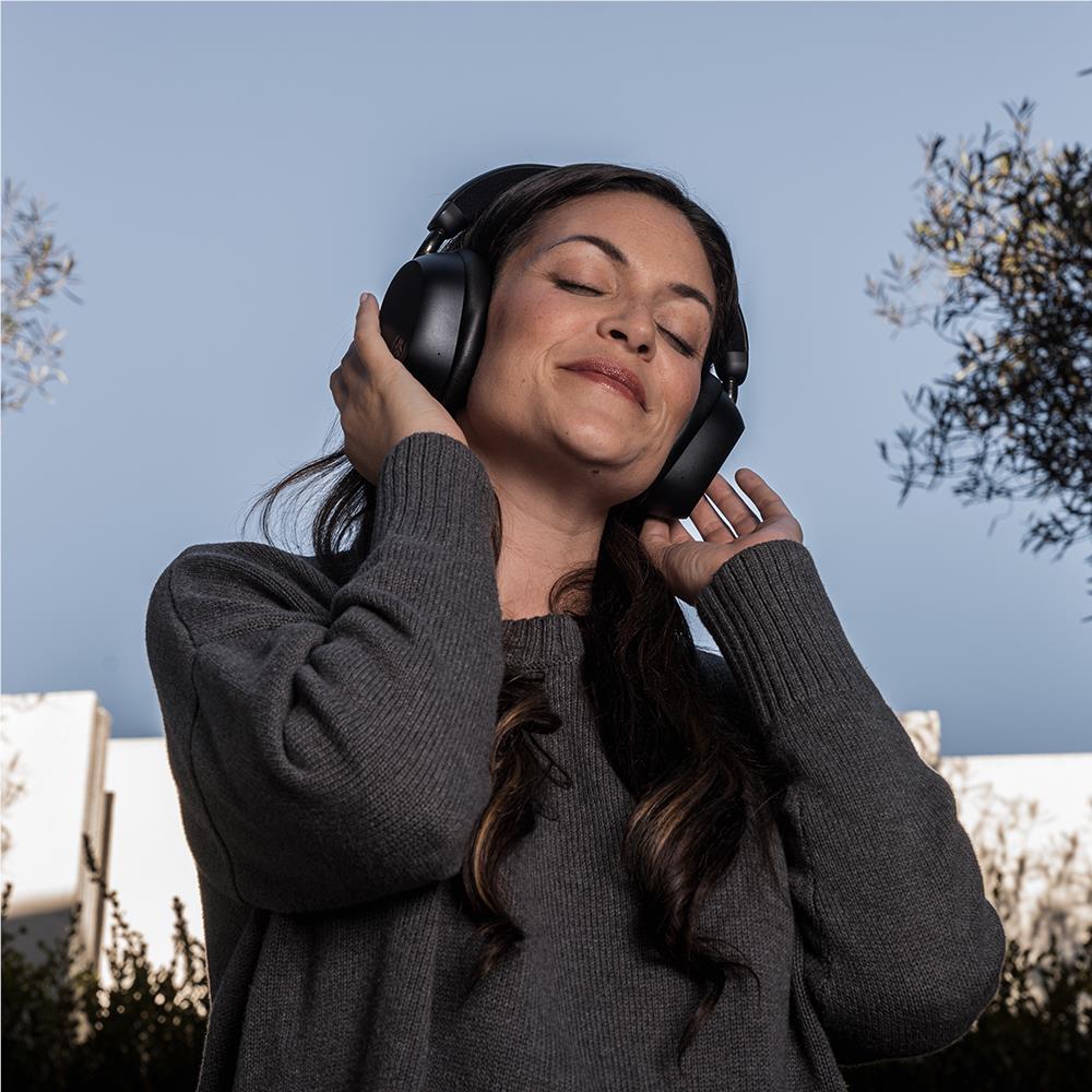 JLab Epic Lux Lab Edition Over-ear Wireless Headphones (Black) - Image 11
