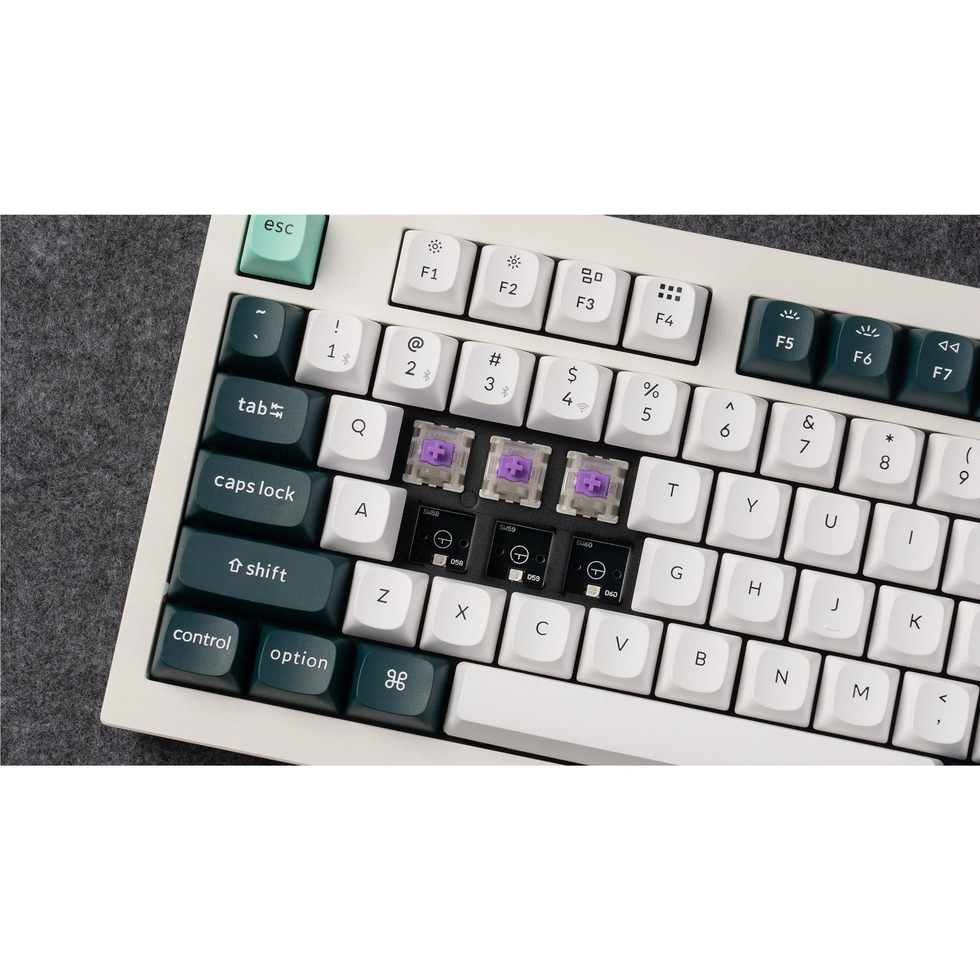 Keychron Q5 HE QMK Wireless Keyboard (Shell White) - Image 5
