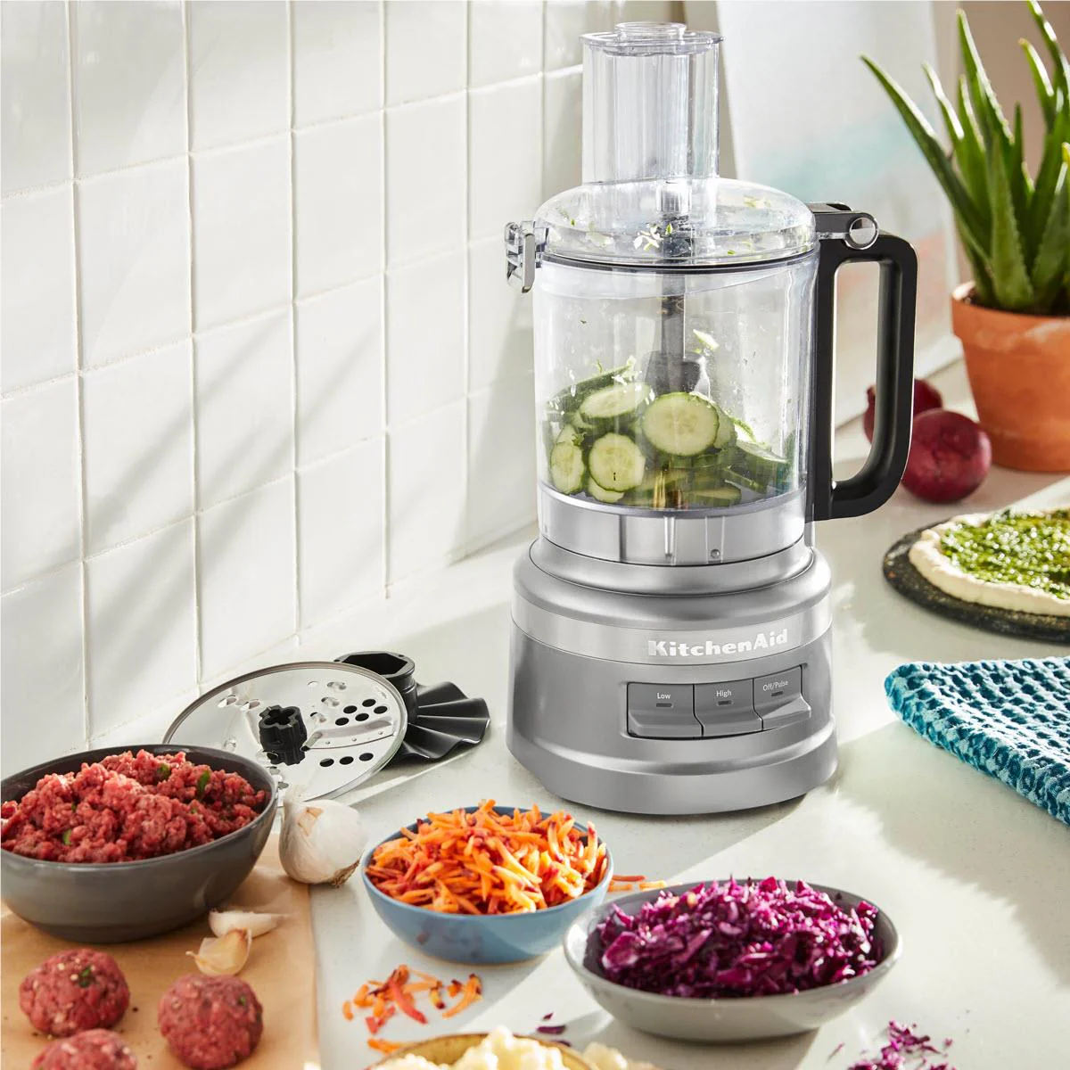 KitchenAid KFP0921 9 Cup Food Processor (Contour Silver) - Image 8