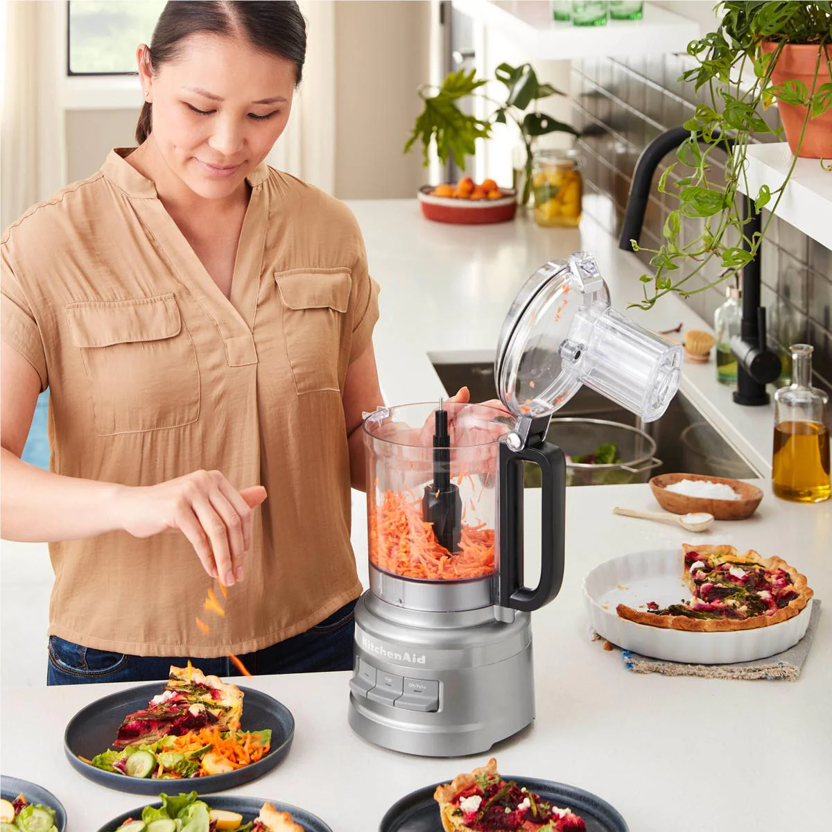 KitchenAid KFP0921 9 Cup Food Processor (Contour Silver) - Image 9