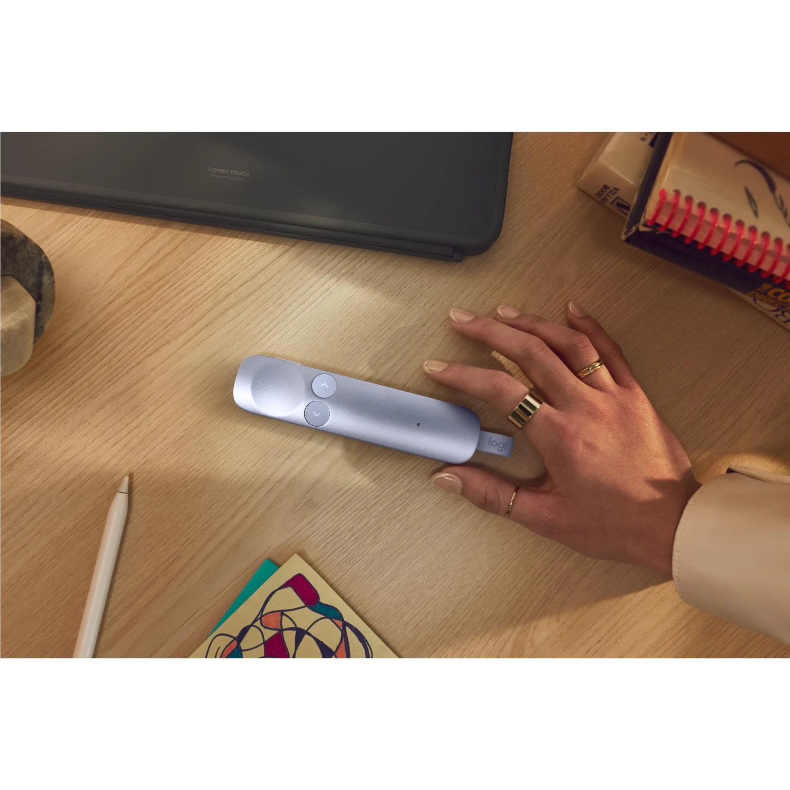 Logitech Spotlight 2 Presentation Remote (Lilac) - Image 10