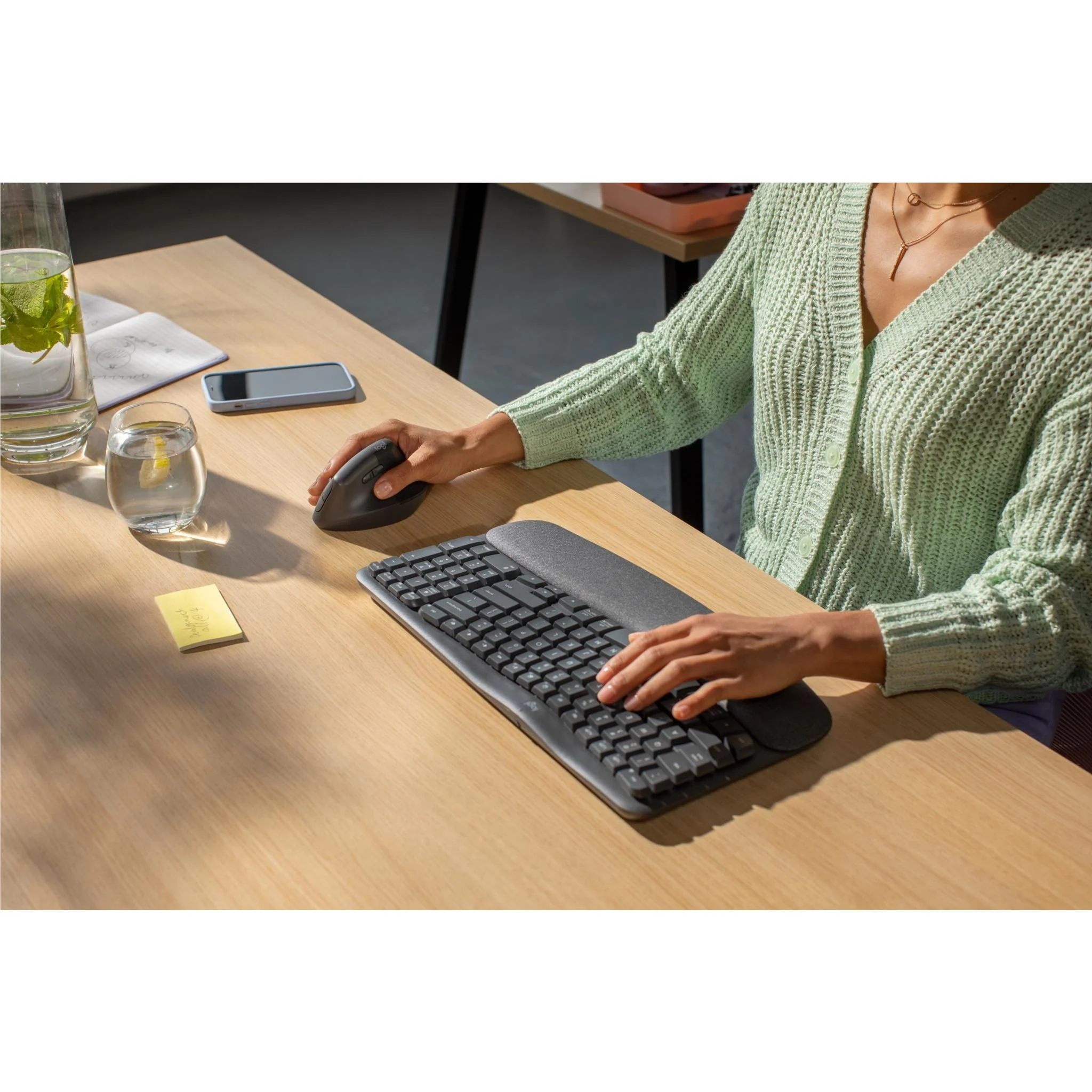 Logitech Wave Keys Wireless Ergonomic Keyboard (Graphite) - Image 8