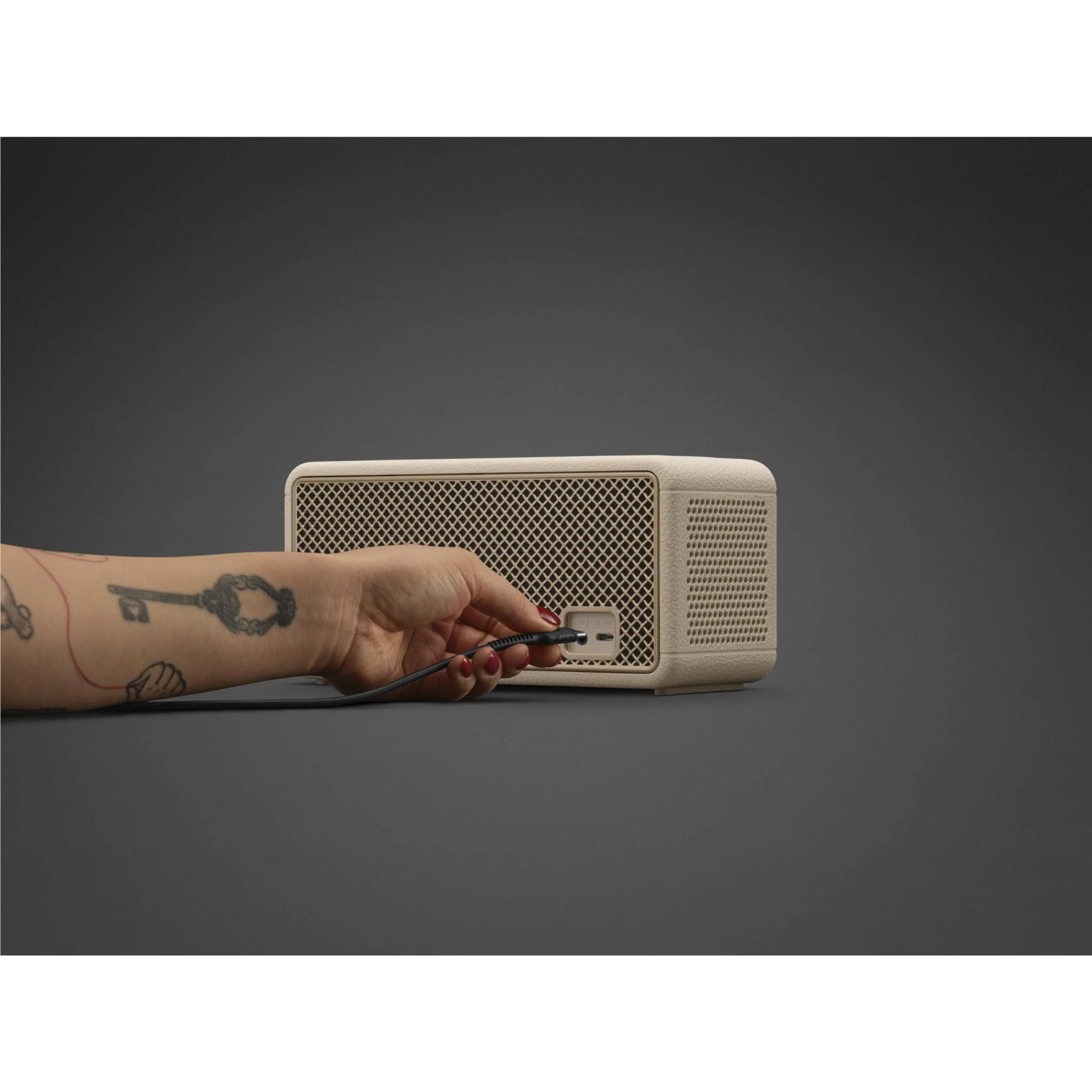Marshall Middleton II Portable Speaker (Cream) - Image 6
