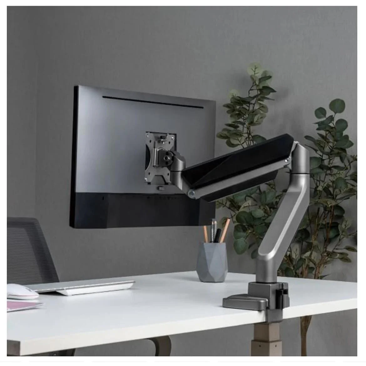 Mbeat activiva Heavy Duty Single Monitor Screen Gas Spring Monitor Arm for Flat Panel & Curved Screen (Black & Space Grey) - Image 6