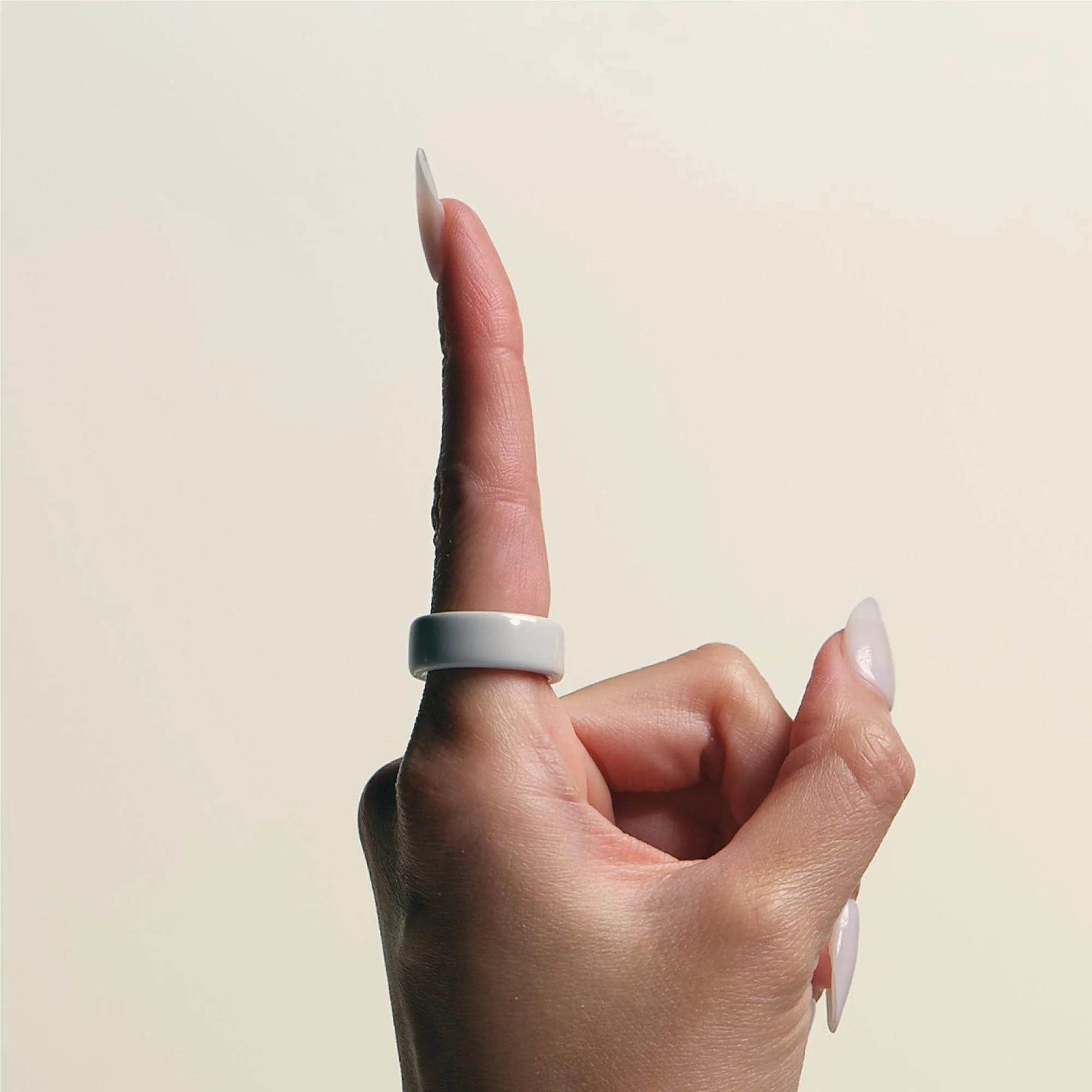 Oura Ring 4 Ceramic [Size 13] (Cloud) - Image 6
