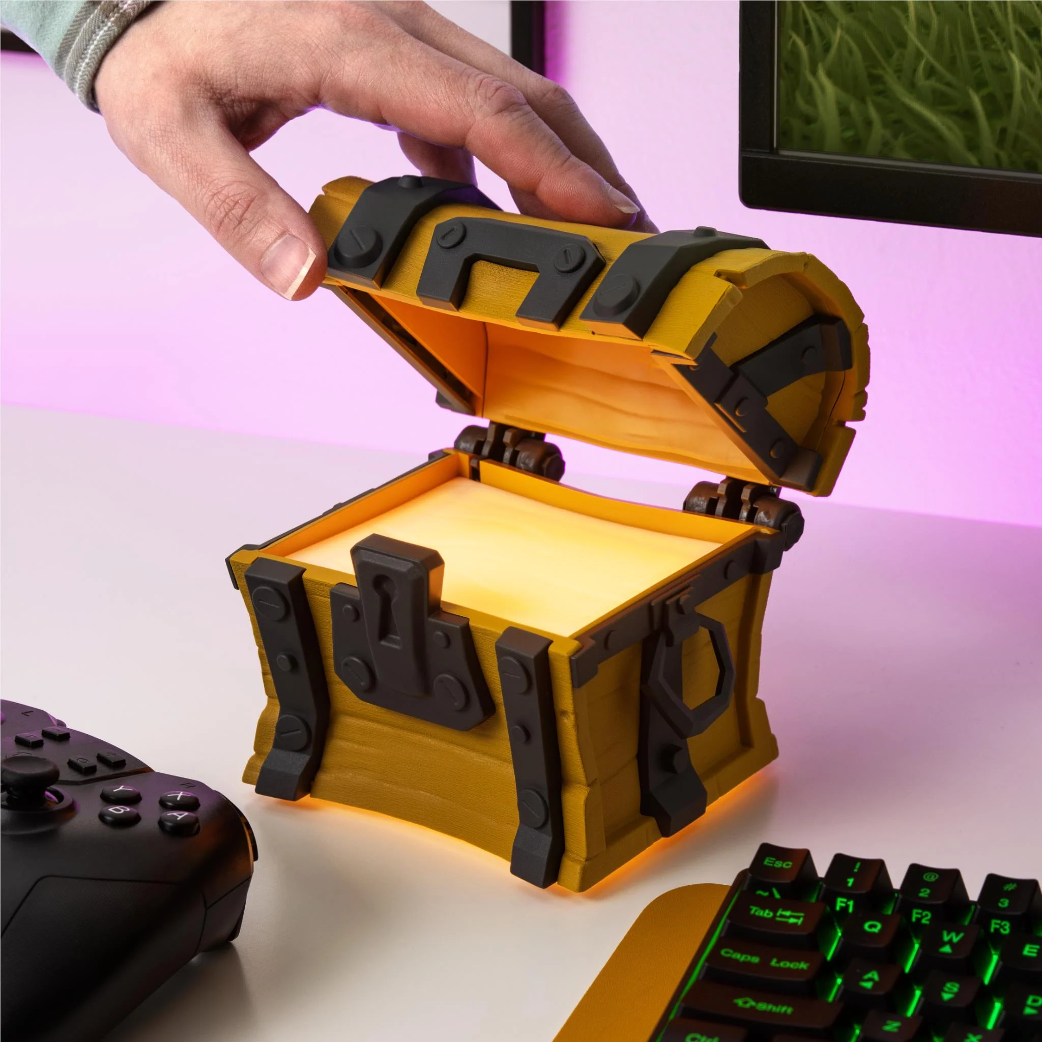 Paladone Fortnite Light (Chest) - Image 5