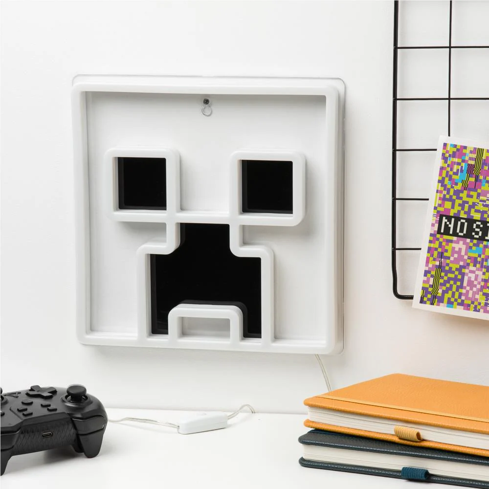 Paladone LED Neon Light (Minecraft Creeper) - Image 3