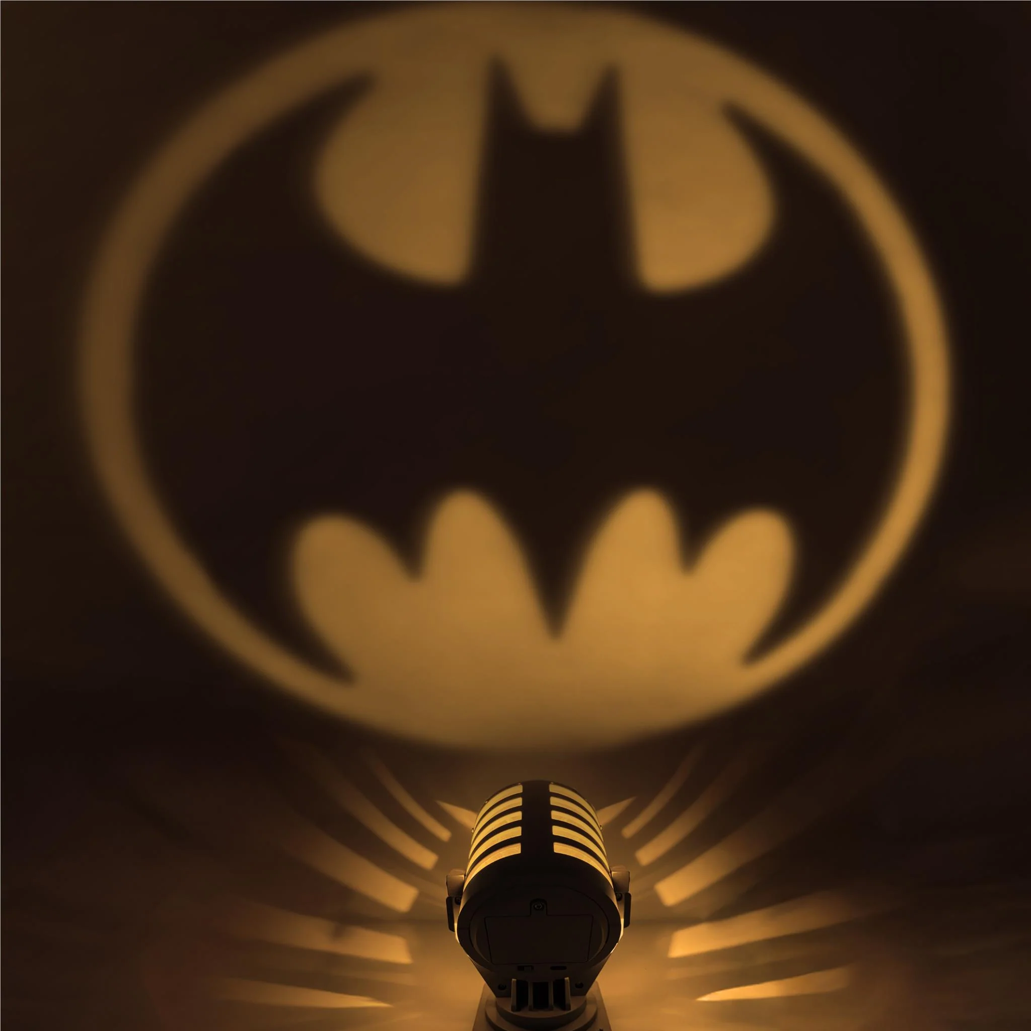 Paladone Projection Light (Batman - Bat Symbol) - Image 4