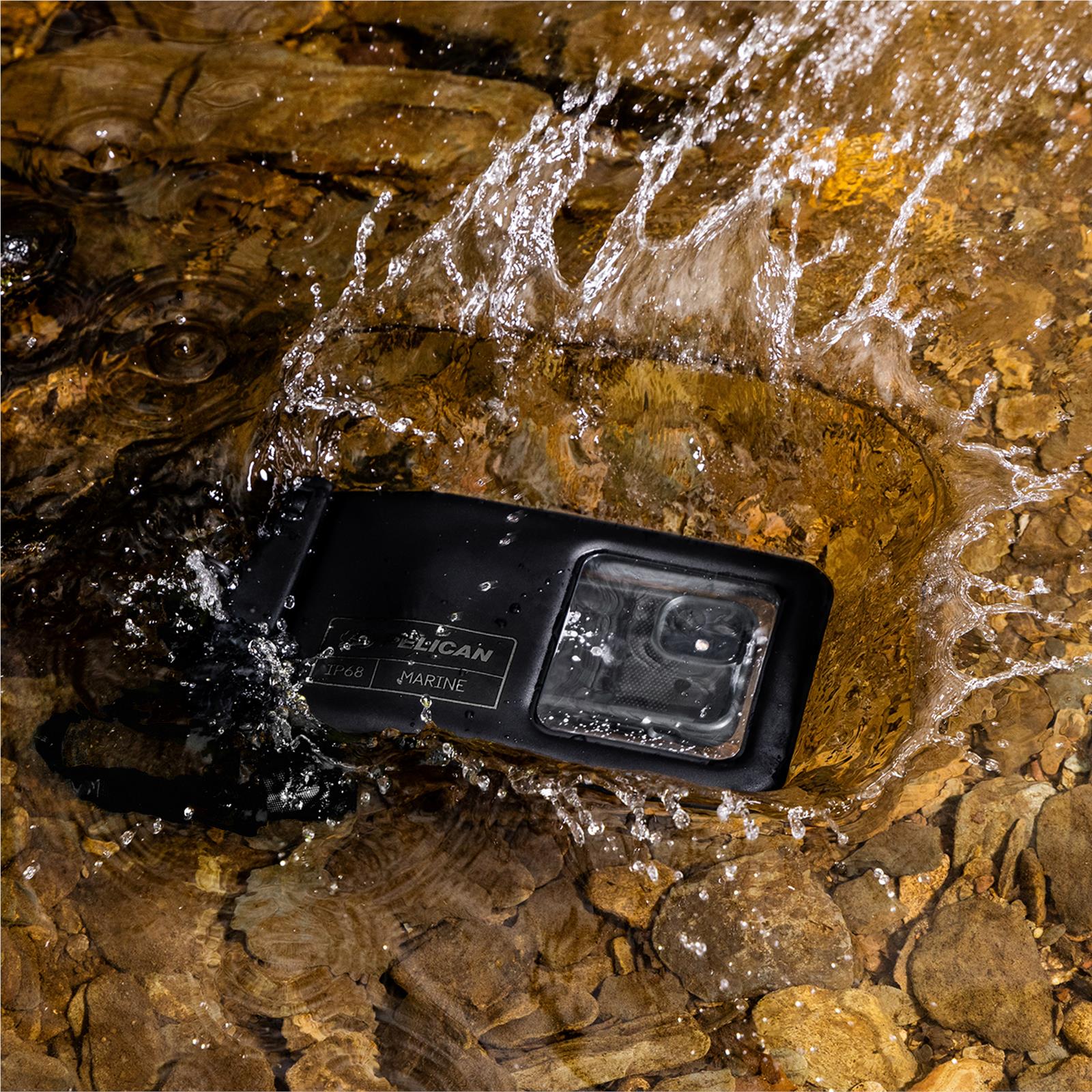 Pelican Marine Universal Floating Phone Pouch (Stealth Black) - Image 7