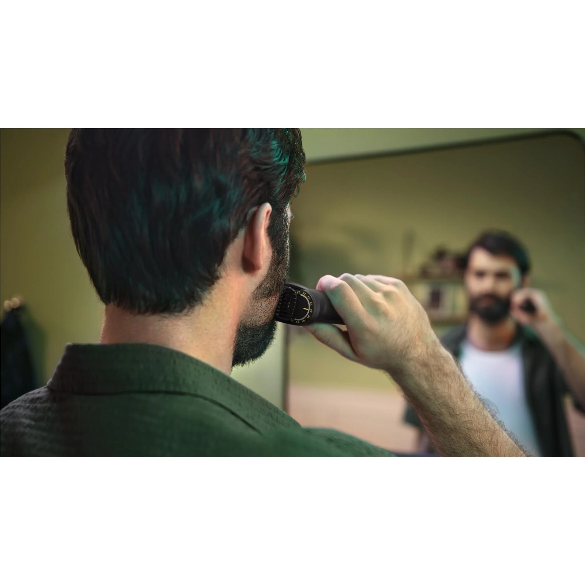Philips Multigroom Series 7000 All-in-One Trimmer - Image 4