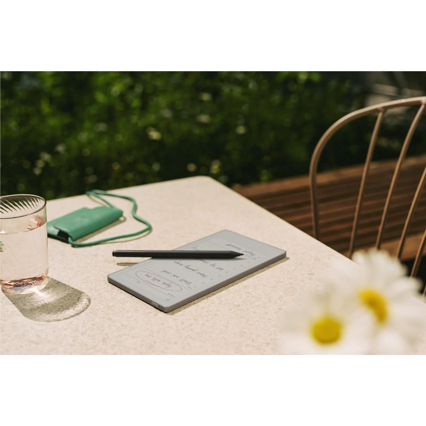reMarkable PaperPro Move with MarkerPlus & Mosaic Weave Book Folio (Basalt) - Image 12