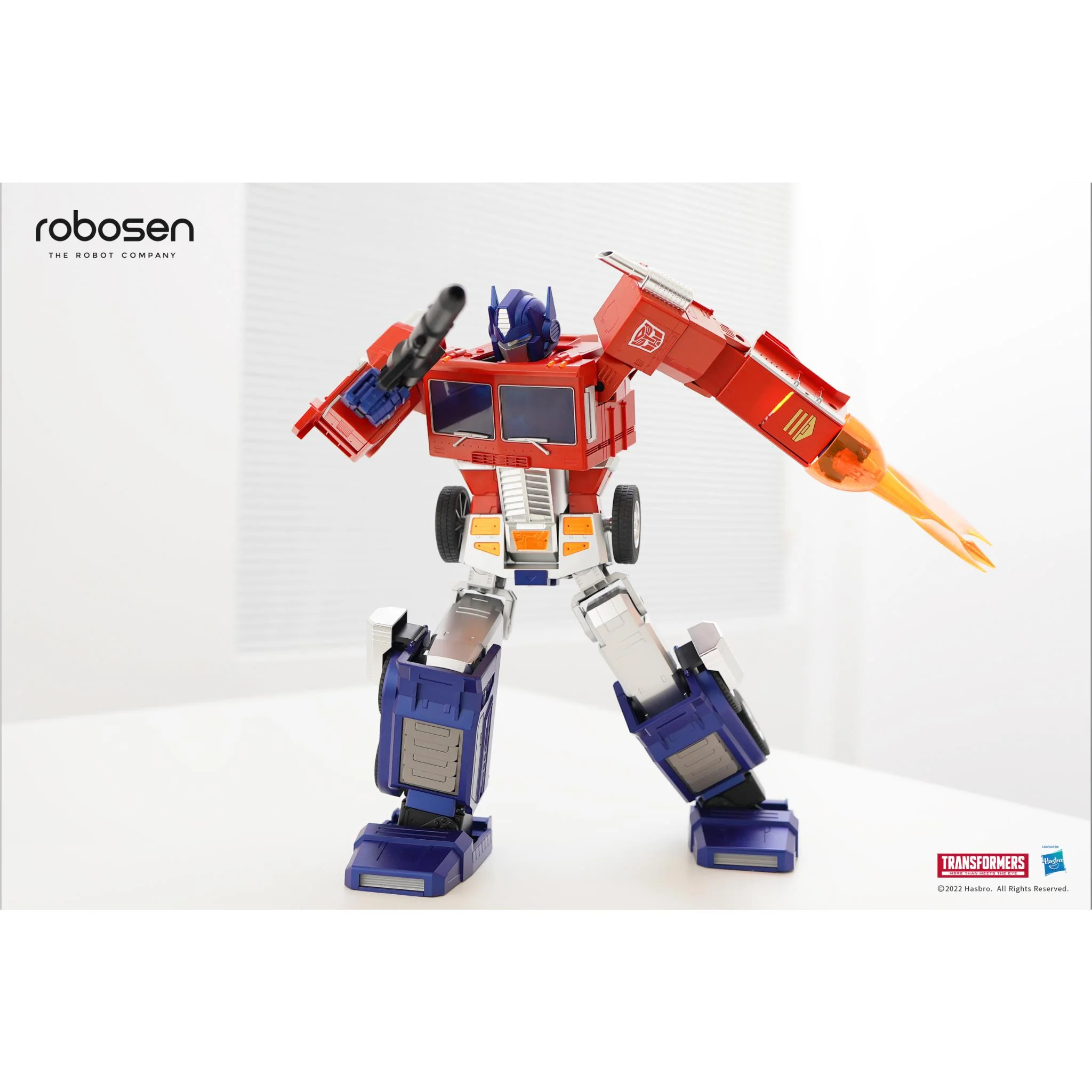 Robosen Transformers Auto-Converting Robot (Optimus Prime Flagship - Limited Edition) - Image 7