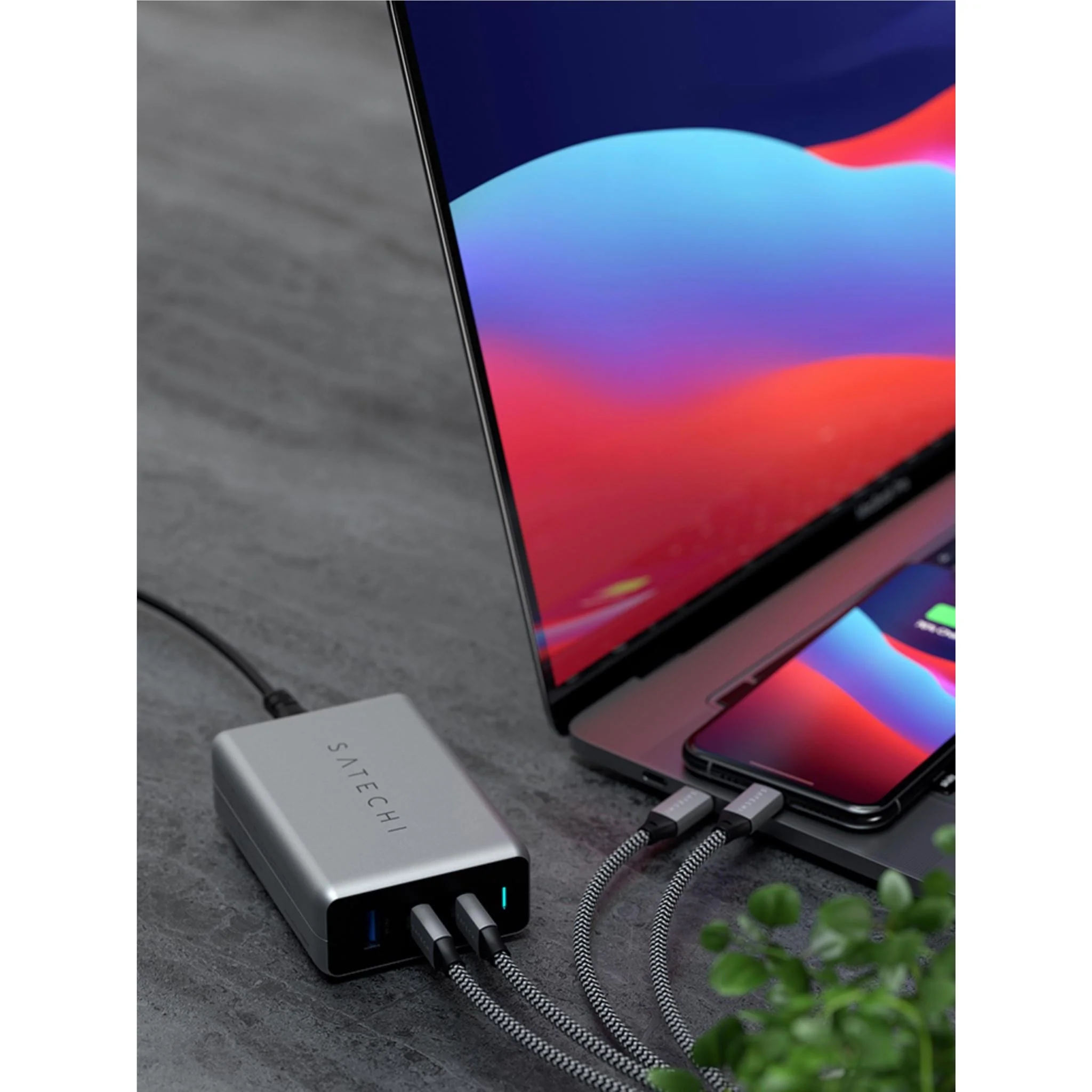 Satechi 100W USB-C PD Compact GaN Charger - Image 7
