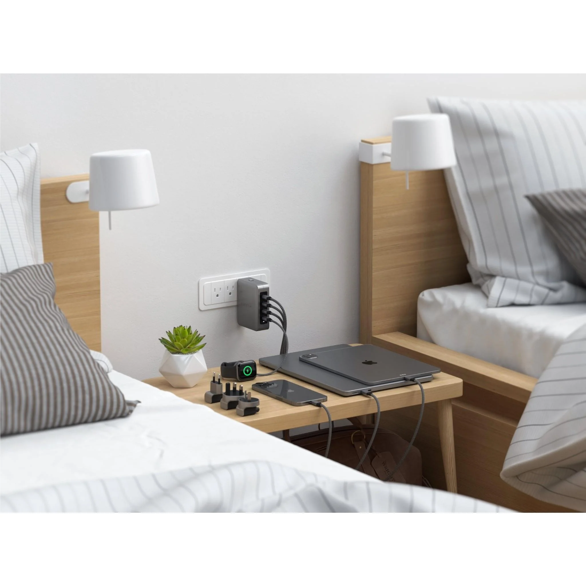 Satechi 145W USB-C 4-Port GaN Travel Wall Charger - Image 9