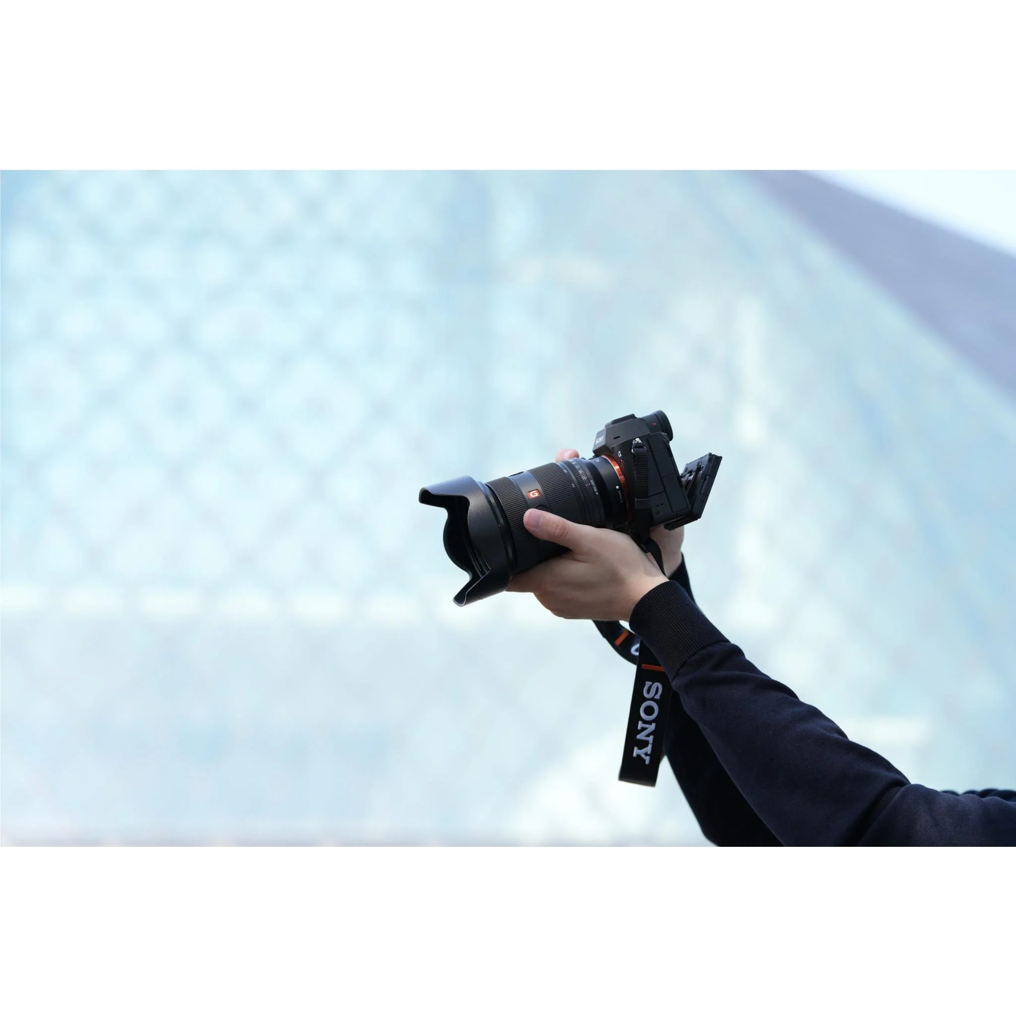 Sony Alpha A7R V Full Frame Mirrorless Camera [8K Video] (Body Only) - Image 6