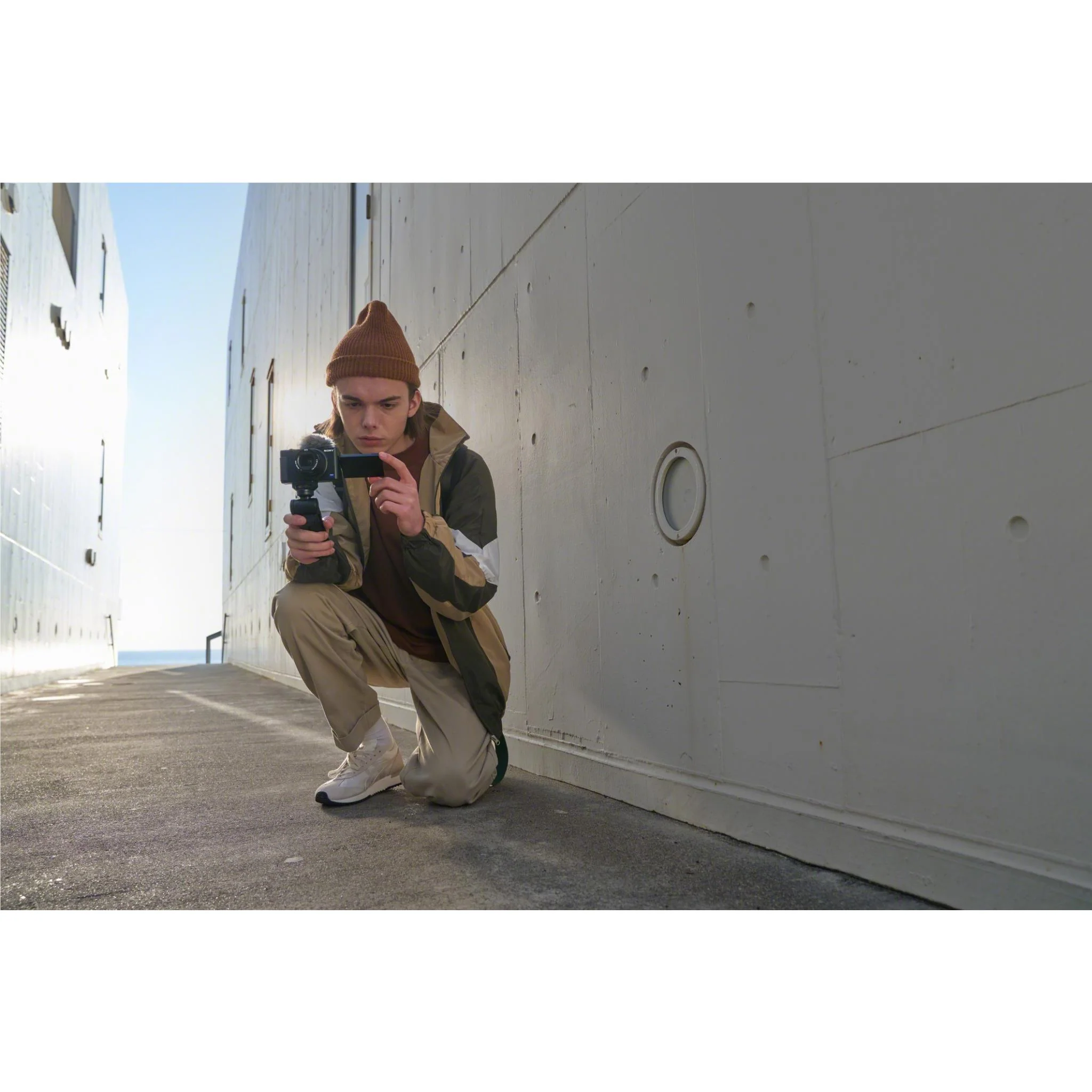 Sony CyberShot ZV-1 4K Vlog Camera - Image 5